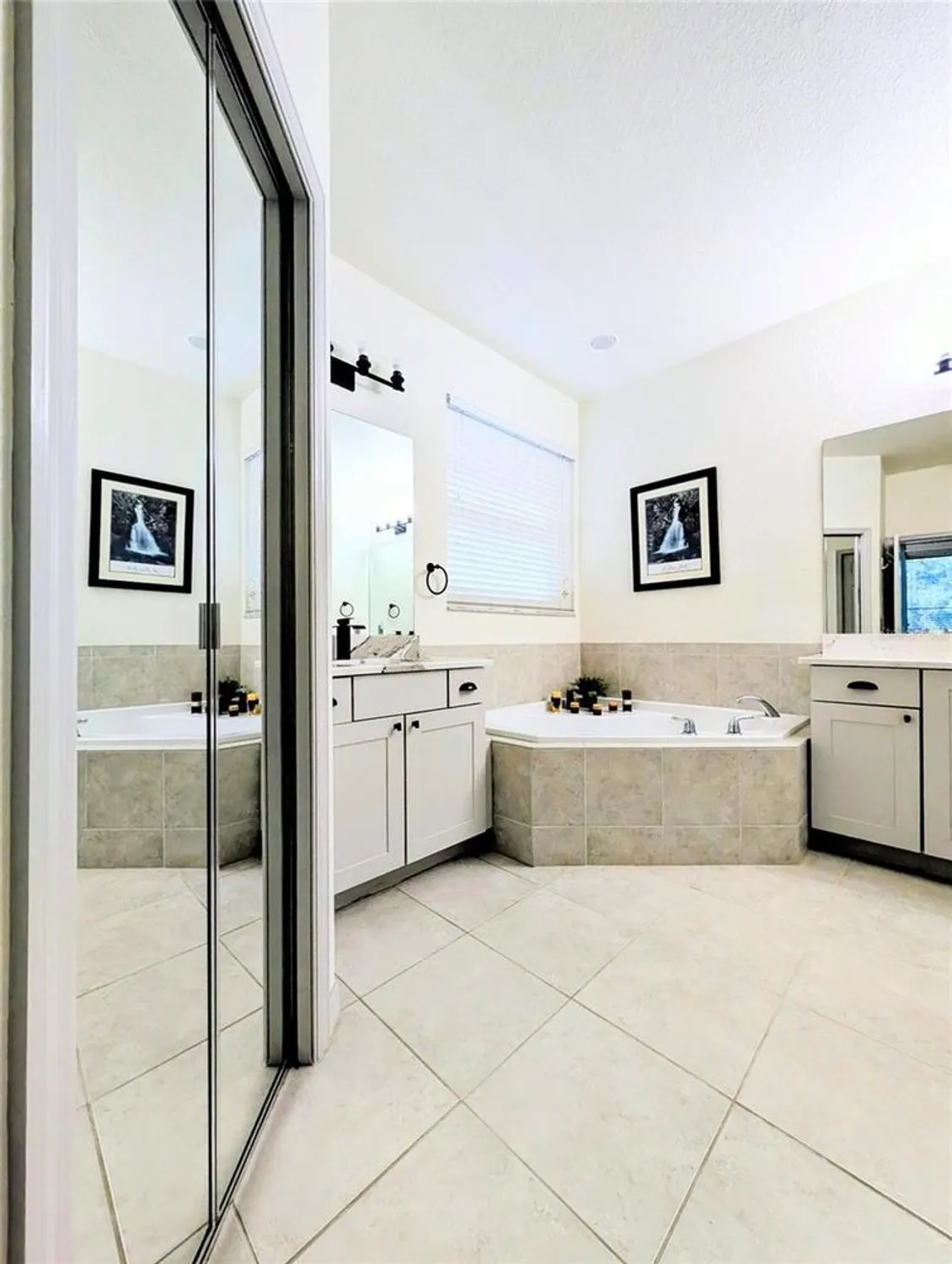 Property Slideshow image 30 of 66 | 5201 green dr, Winter Haven, FL, 33884
