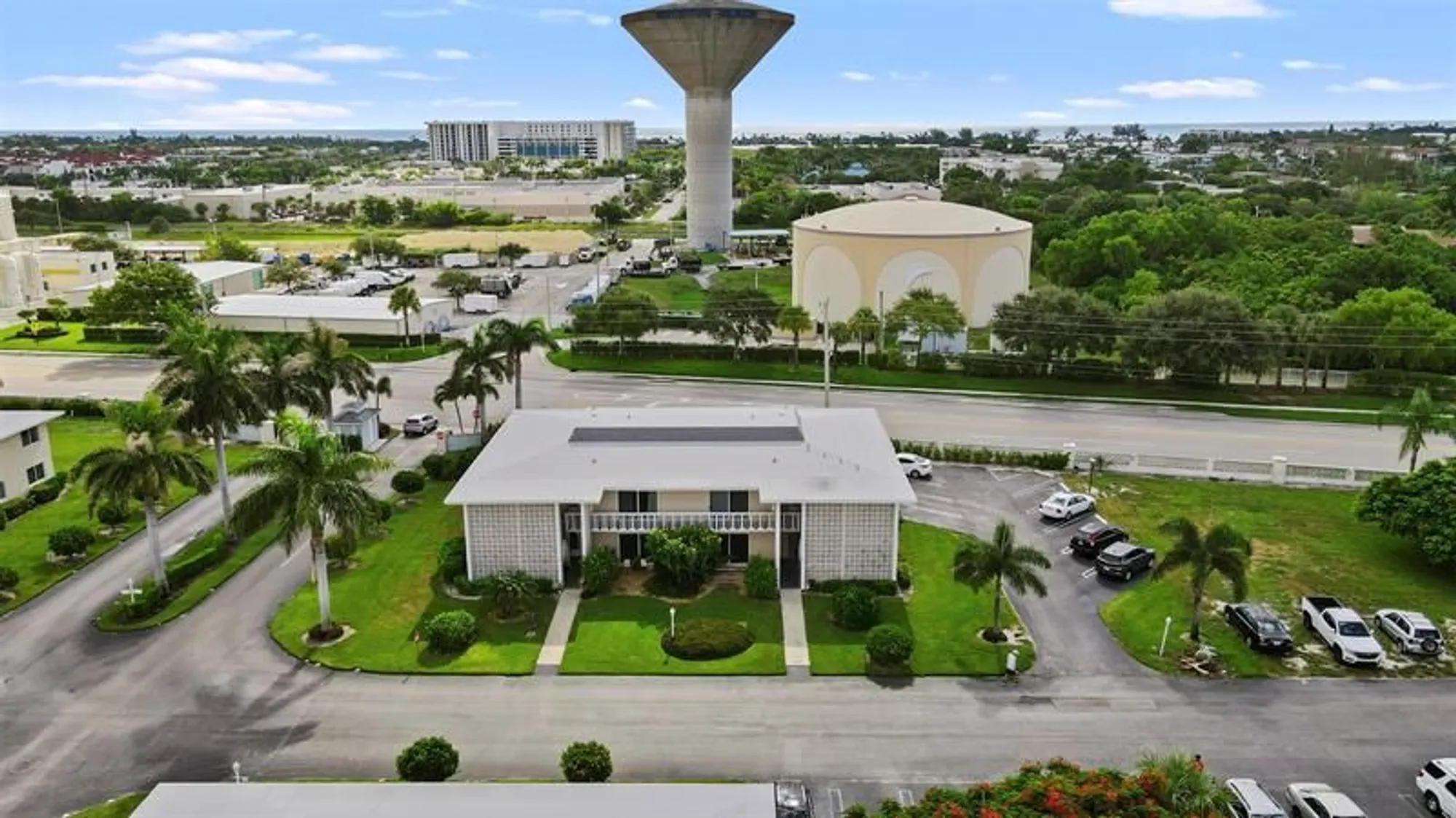 Property Slideshow image 18 of 22 | 90 south blvd 2c, Boynton Beach, FL, 33435