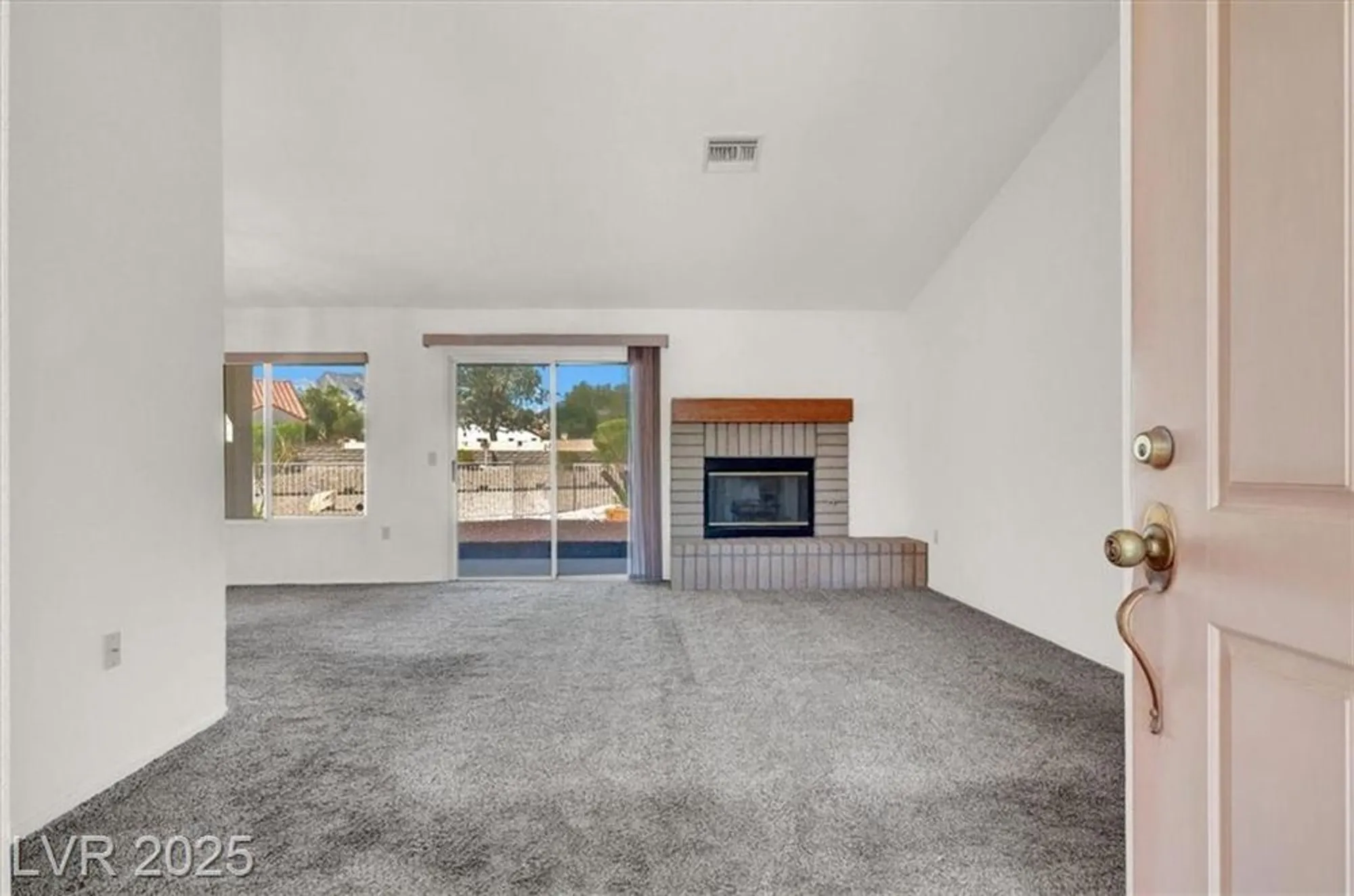 Property Slideshow image 6 of 43 | 3109 goodnews ct, Las Vegas, NV, 89134