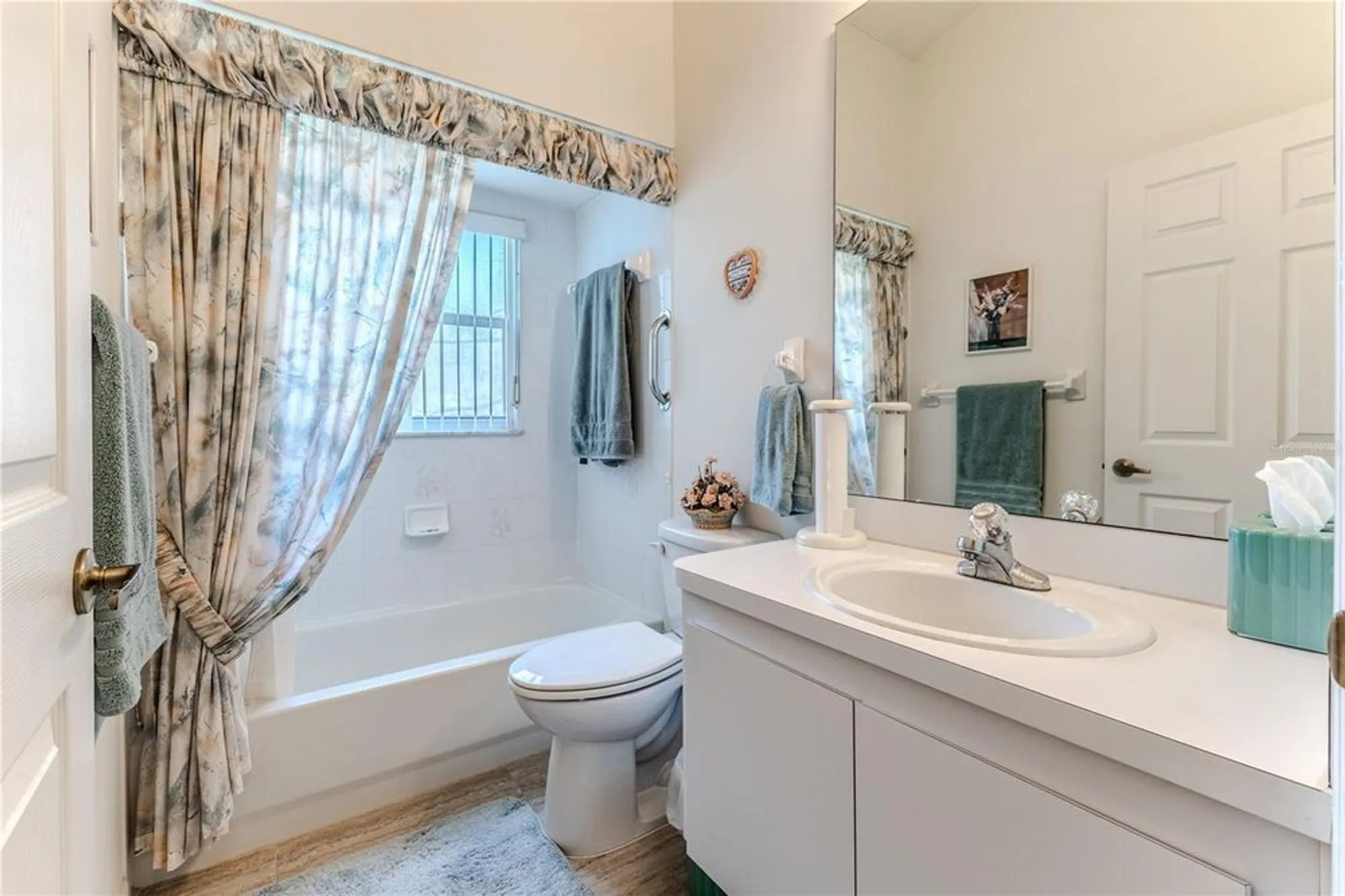 Property Slideshow image 35 of 51 | 464 mistwood ct, Spring Hill, FL, 34609