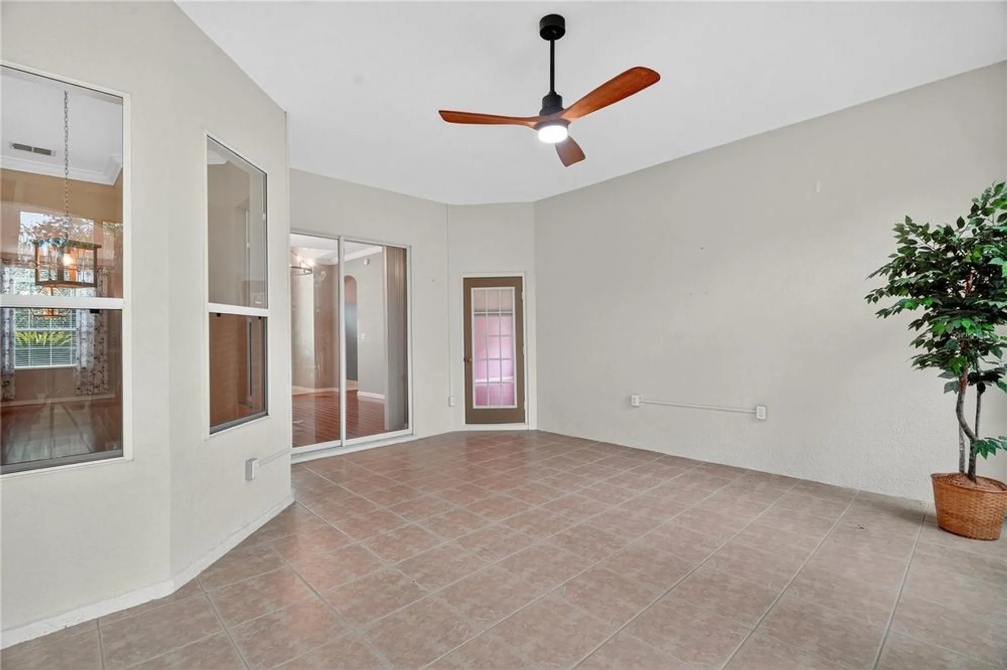 Property Slideshow image 15 of 34 | 24515 bocage way, Leesburg, FL, 34748