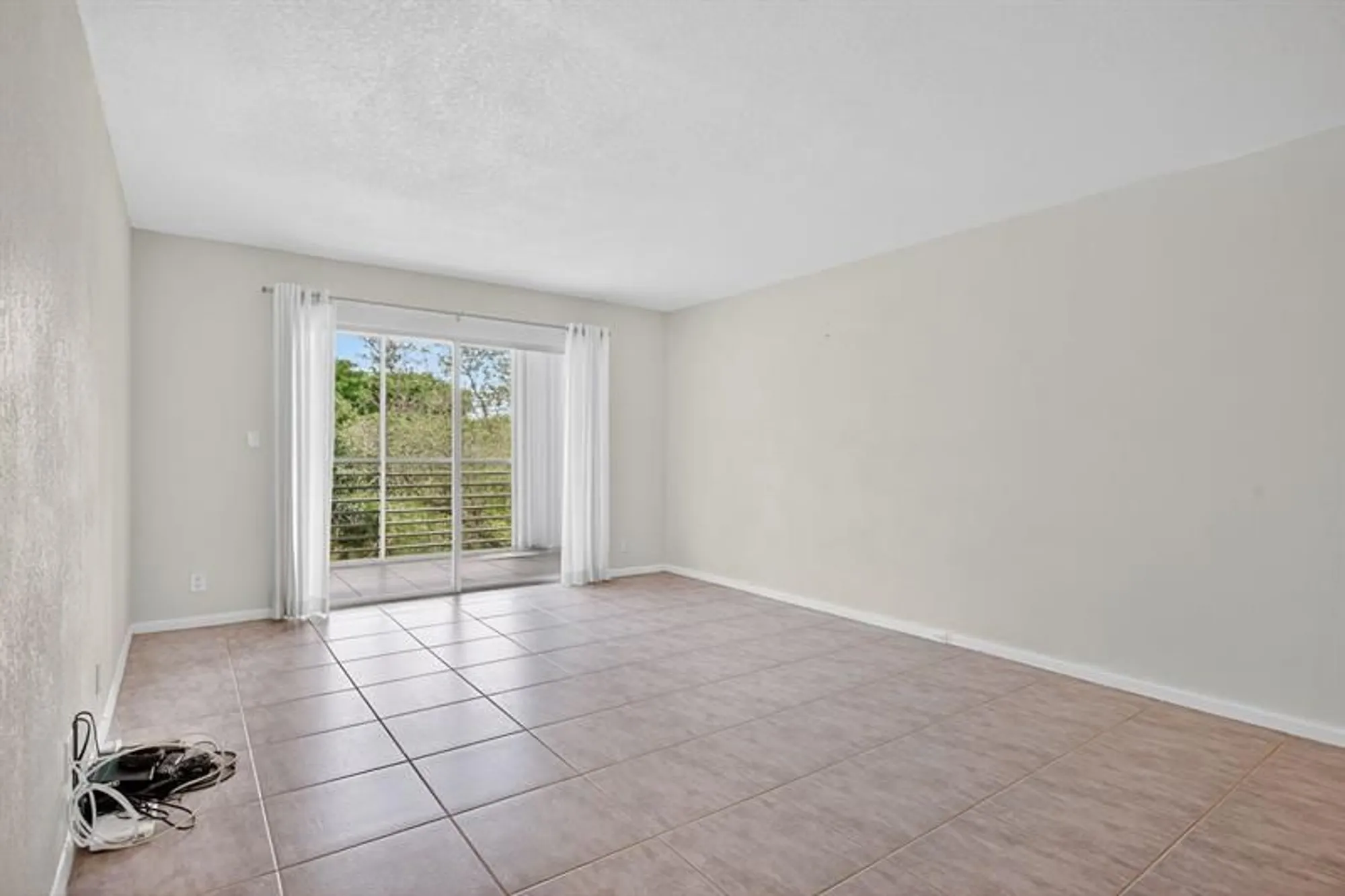 Property Slideshow image 11 of 27 | 2301 lucaya ln m4, Coconut Creek, FL, 33066
