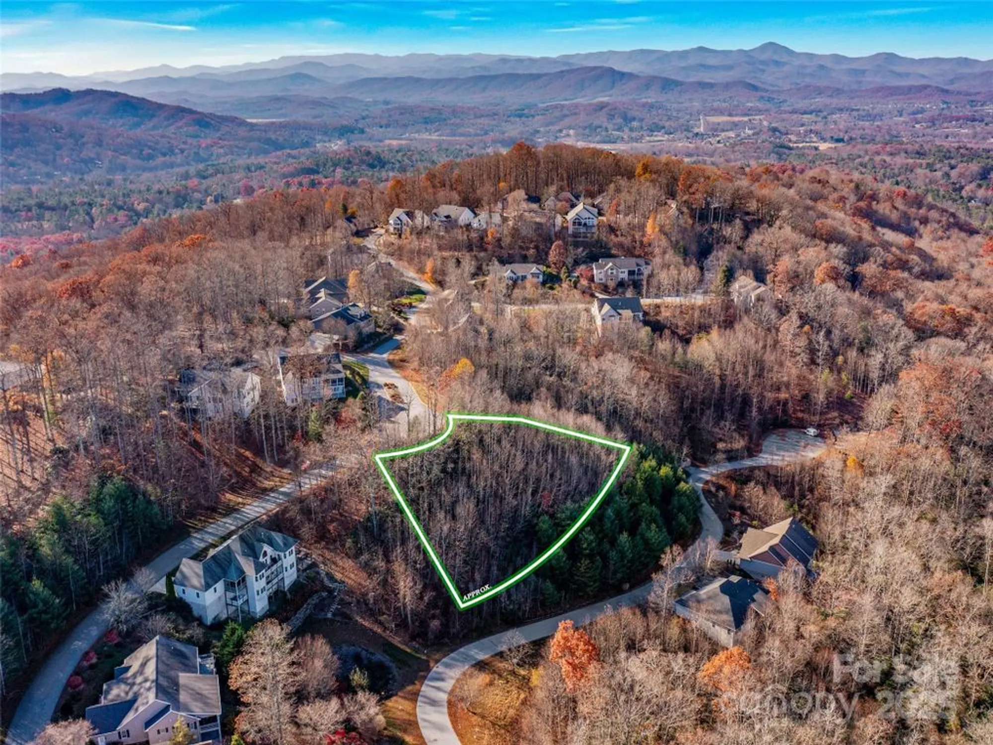 Property Slideshow image 5 of 36 | 99999 bay laurel ln, Hendersonville, NC, 28791