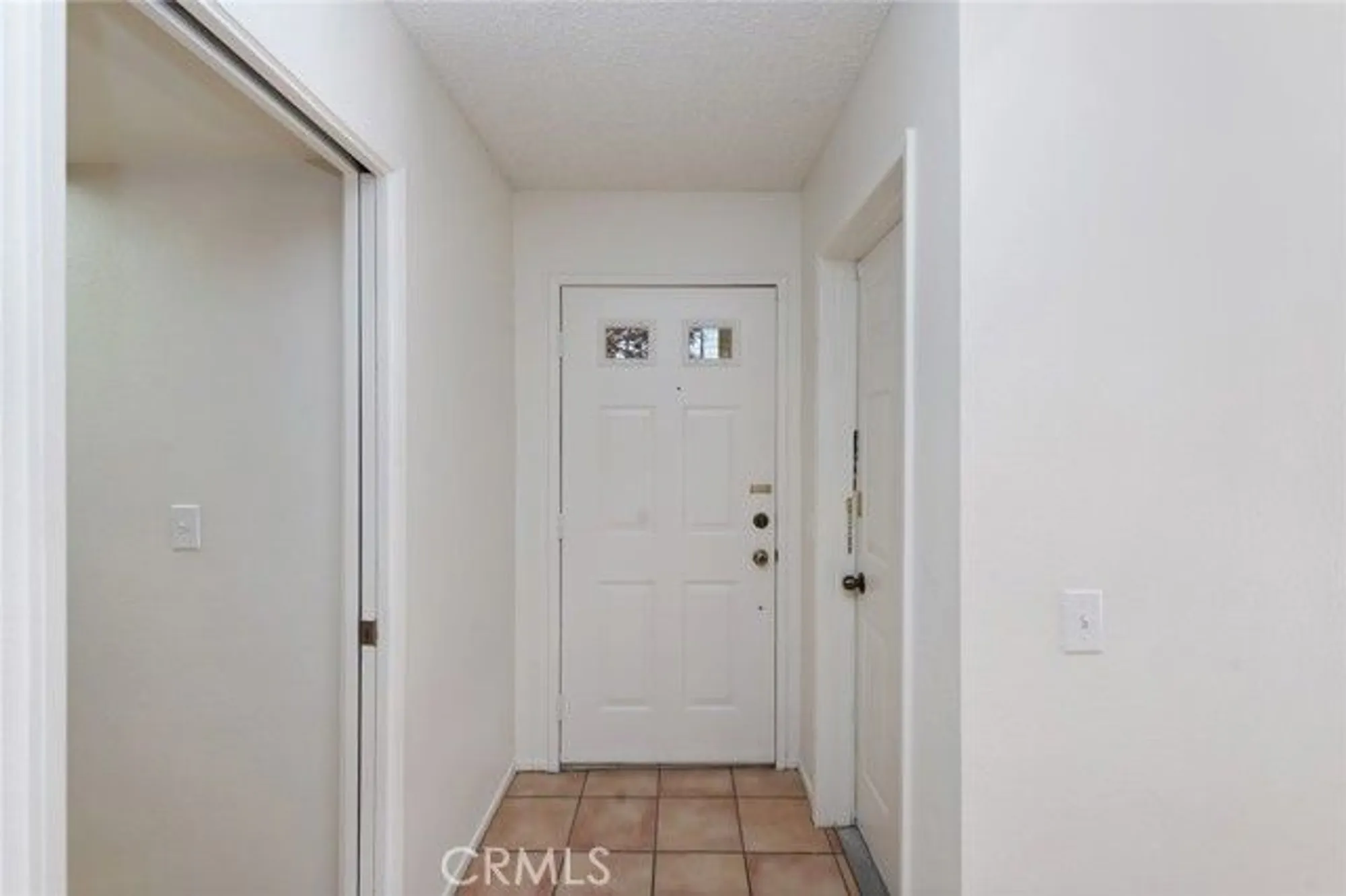 Property Slideshow image 4 of 24 | 19229 pine way, Apple Valley, CA, 92308