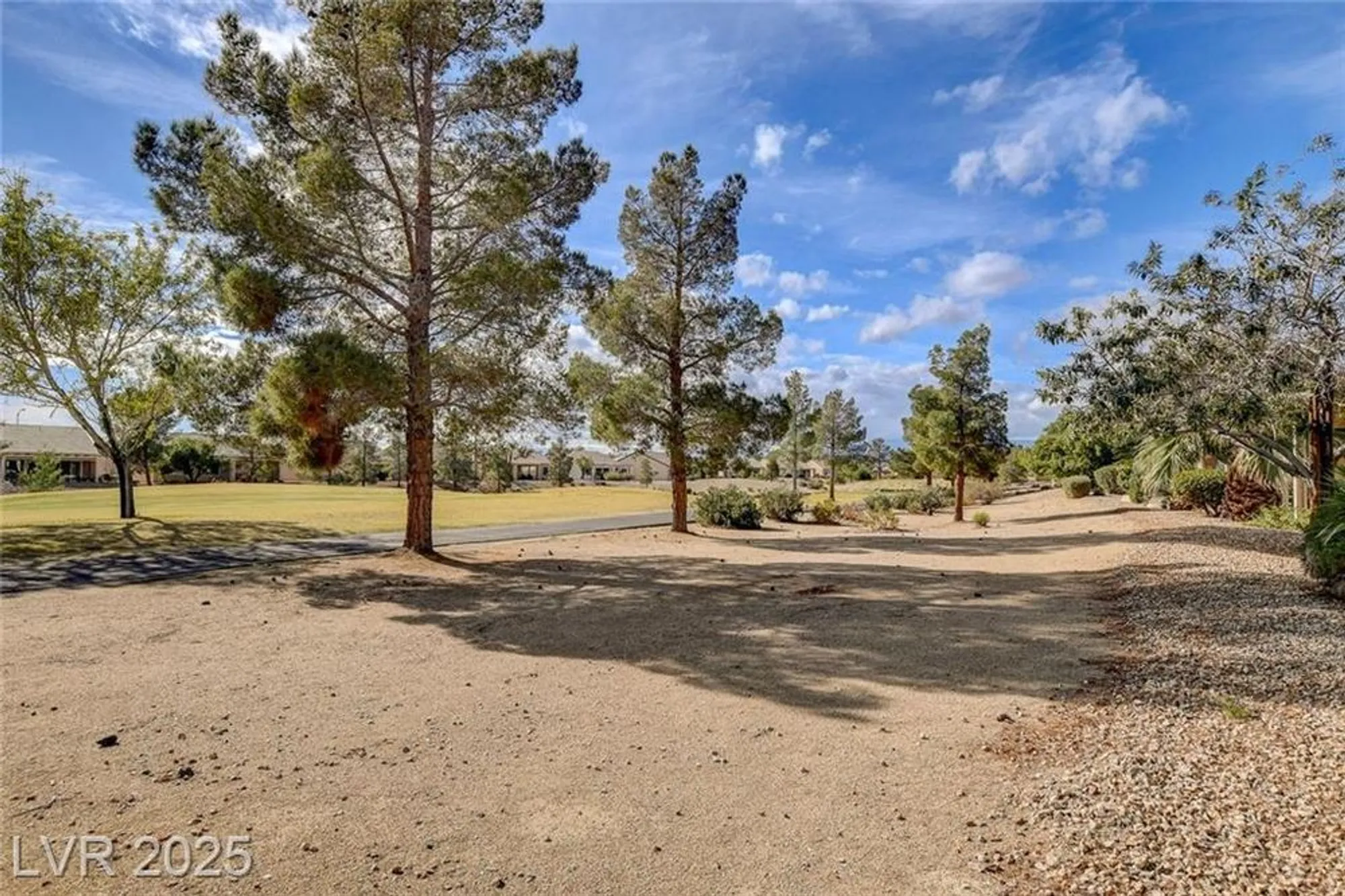 Property Slideshow image 3 of 48 | 2421 willow wren dr, North Las Vegas, NV, 89084