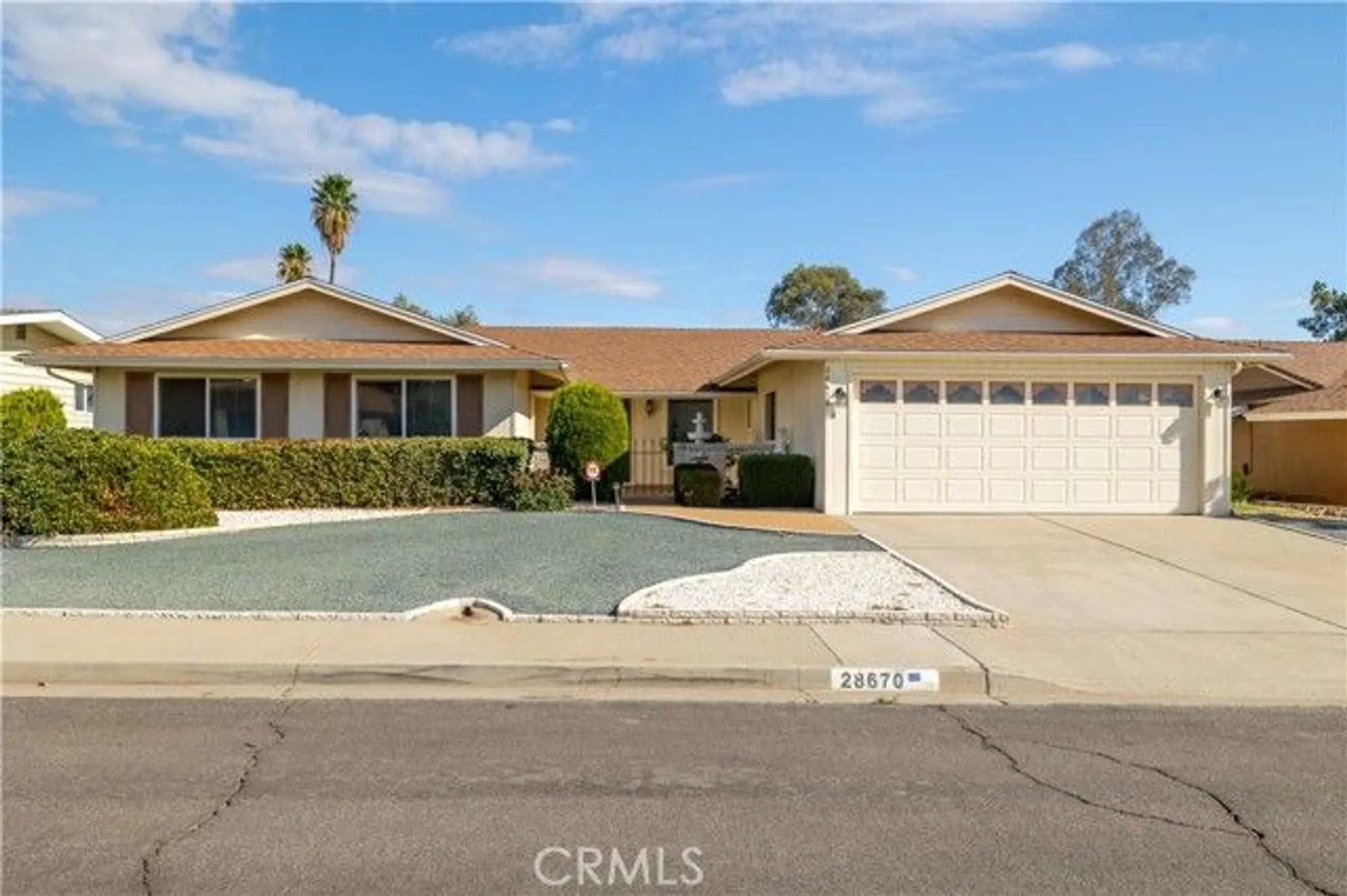 Property Slideshow image 2 of 38 | 28670 portsmouth dr, Menifee, CA, 92586