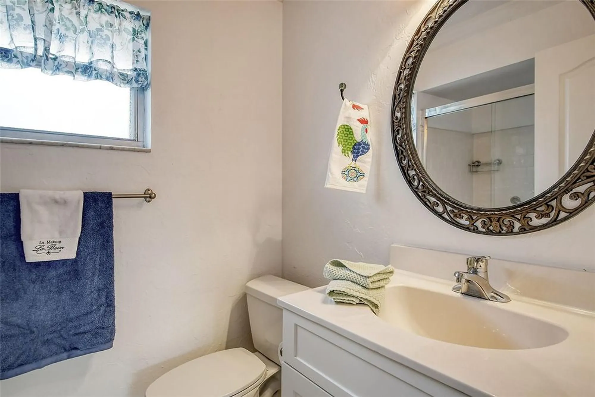 Property Slideshow image 23 of 35 | 2325 riverbluff pkwy # v247, Sarasota, FL, 34231
