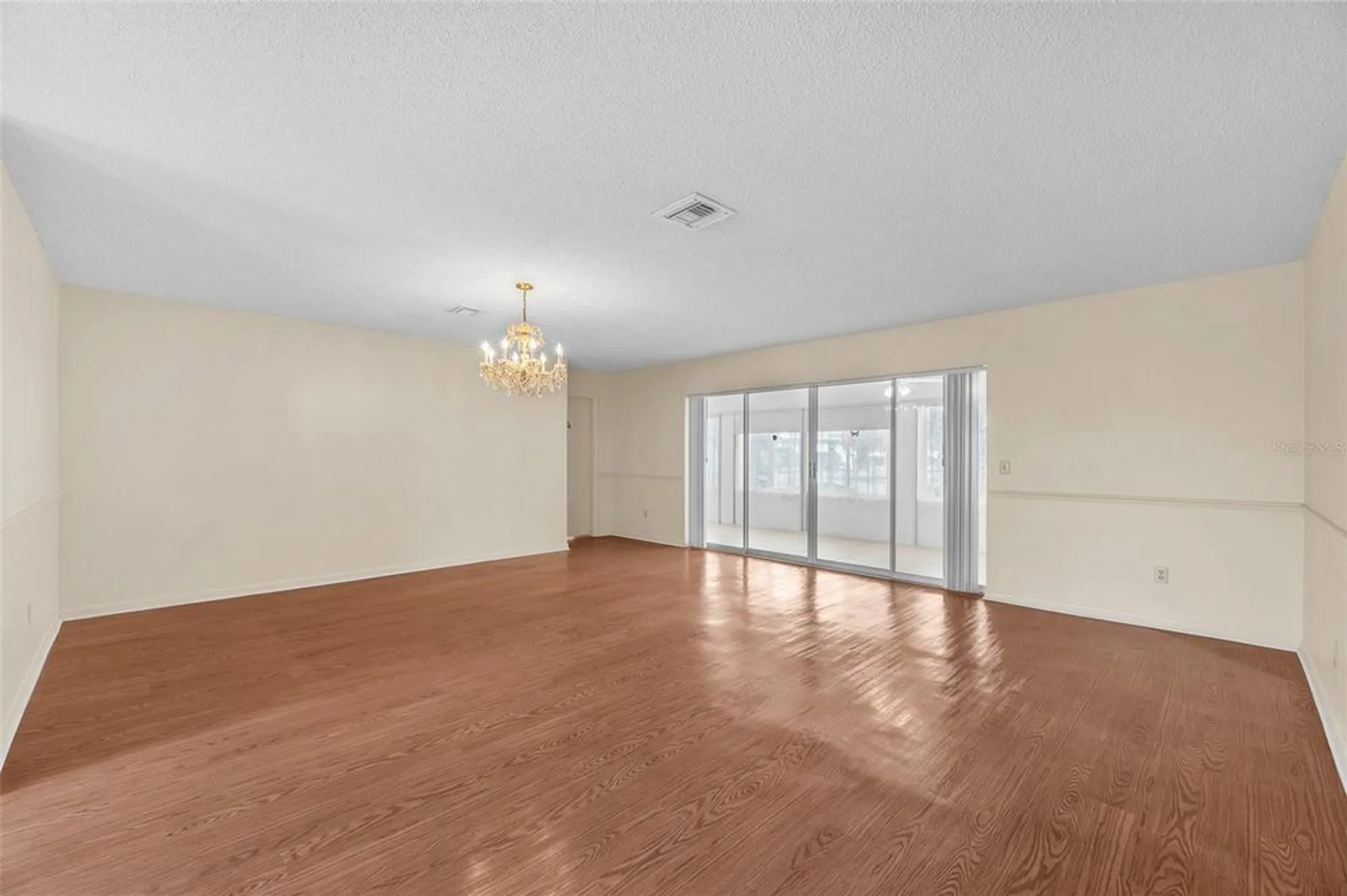 Property Slideshow image 8 of 30 | 1722 coco palm cir, Sun City Center, FL, 33573