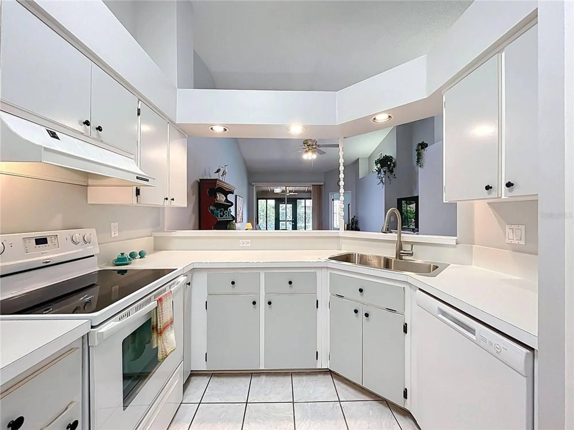 Property Slideshow image 13 of 55 | 5530 rosewall cir, Leesburg, FL, 34748