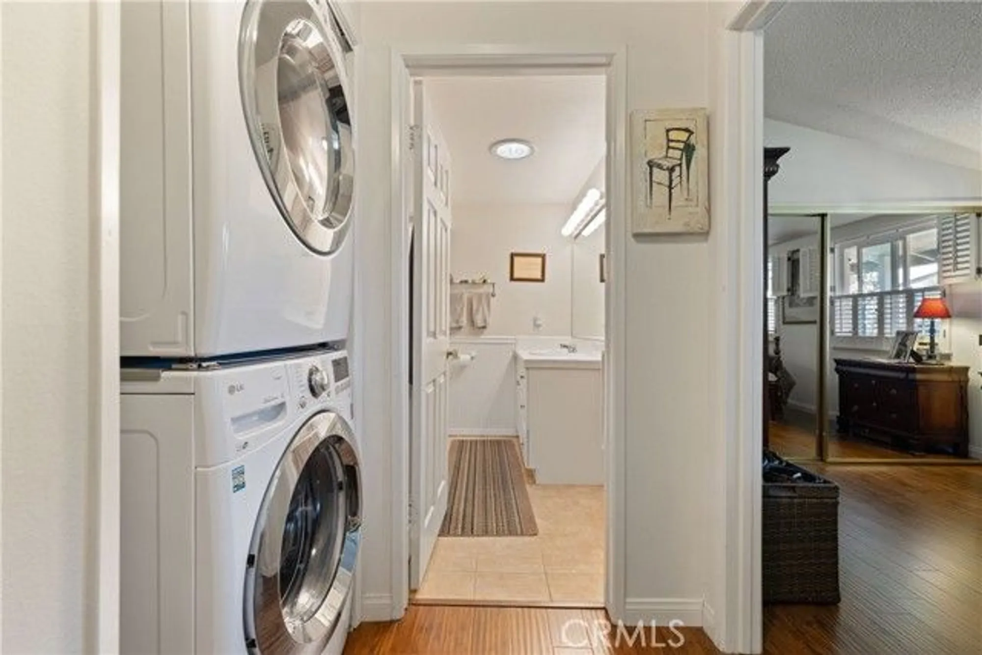 Property Slideshow image 20 of 57 | 19211 avenue of the oaks a, Newhall, CA, 91321