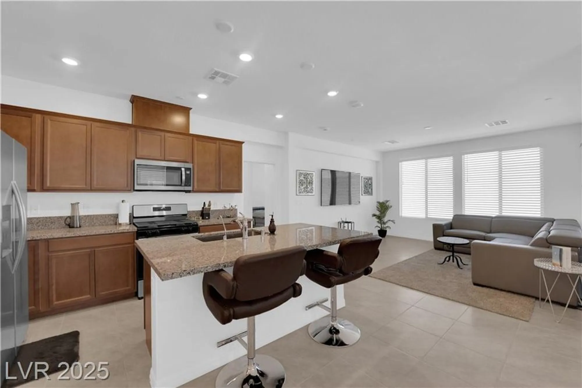 Property Slideshow image 4 of 43 | 10151 carmine clay dr, Las Vegas, NV, 89143