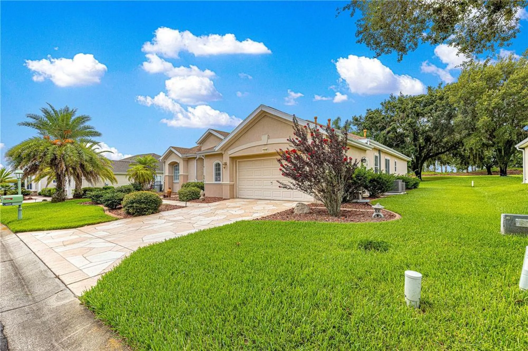 Property Slideshow image 9 of 47 | 13195 se 93rd cir, Summerfield, FL, 34491