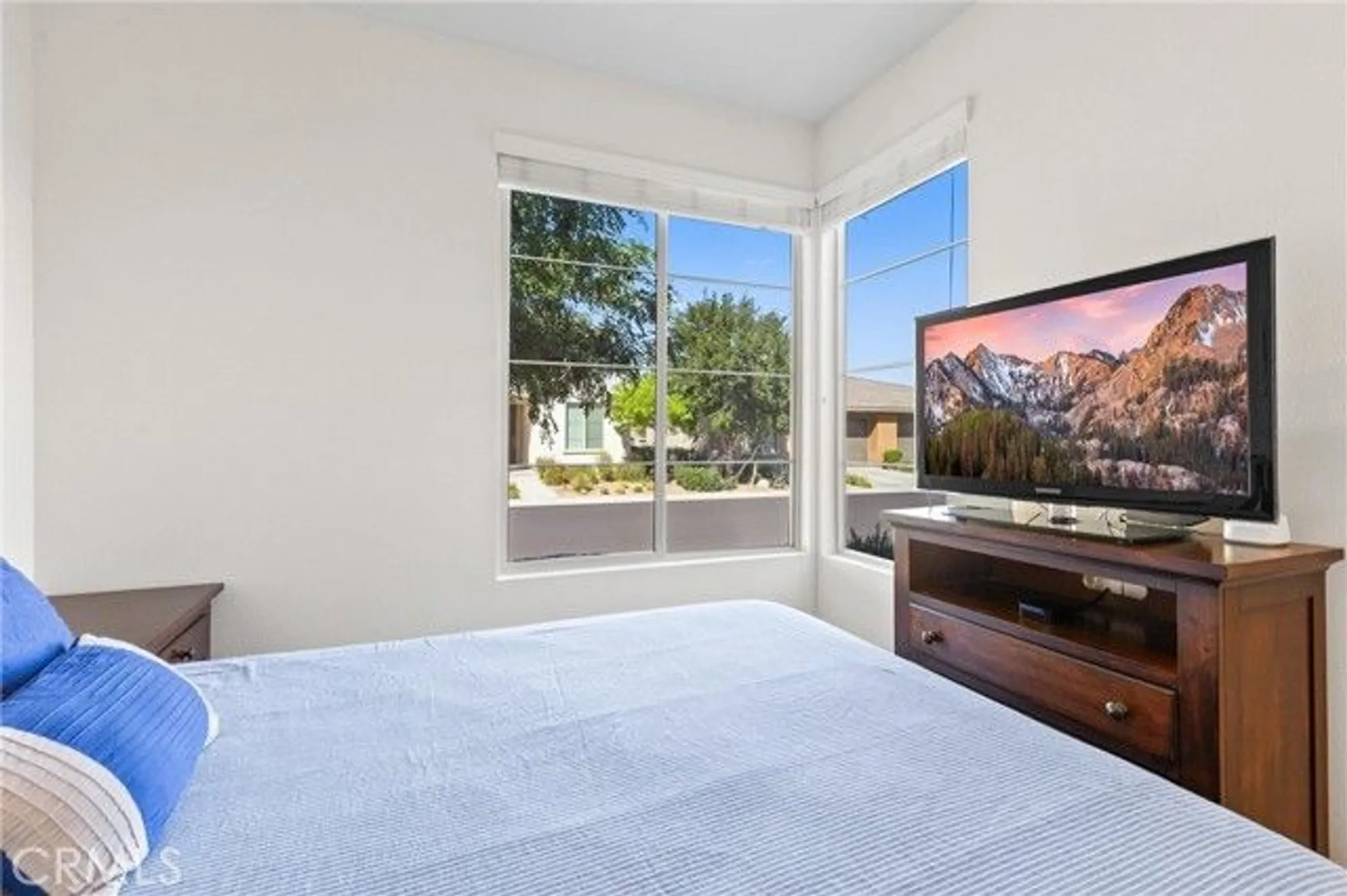 Property Slideshow image 13 of 36 | 82663 rosewood dr, Indio, CA, 92201