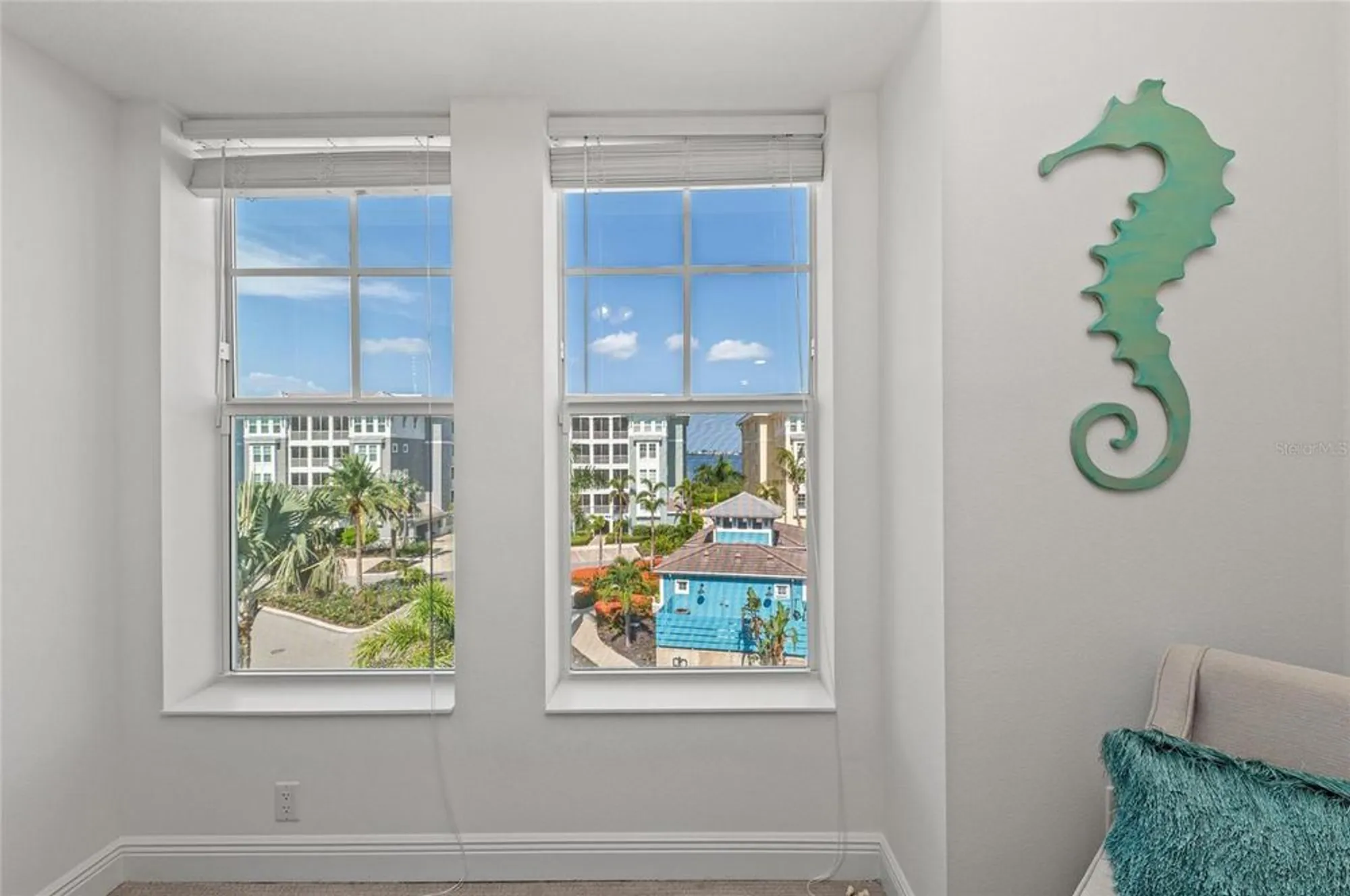 Property Slideshow image 33 of 100 | 387 aruba cir 301, Bradenton, FL, 34209