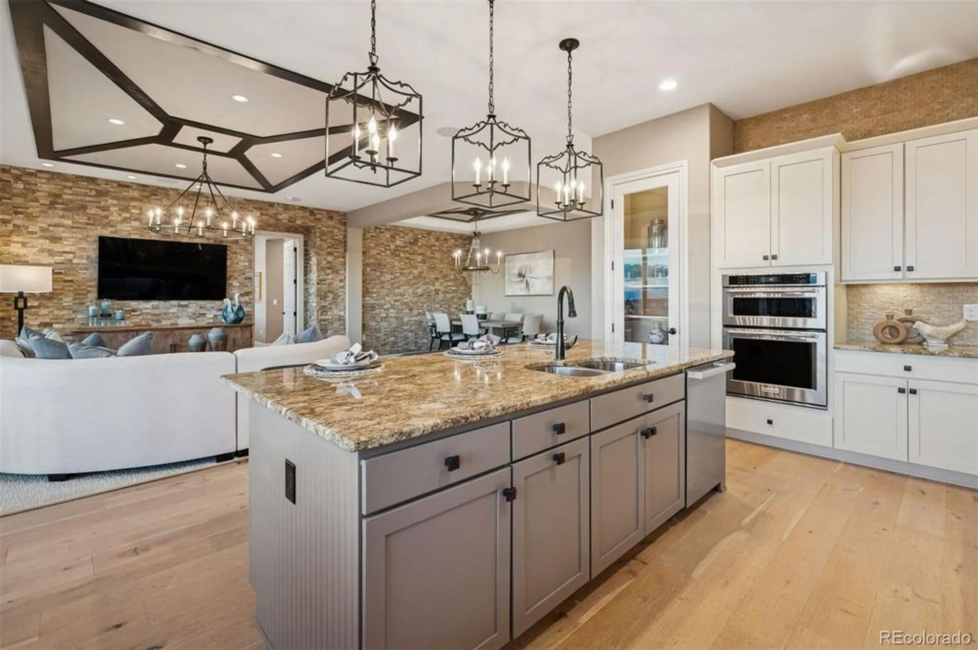 Property Slideshow image 20 of 48 | 8363 s winnipeg ct, Aurora, CO, 80016