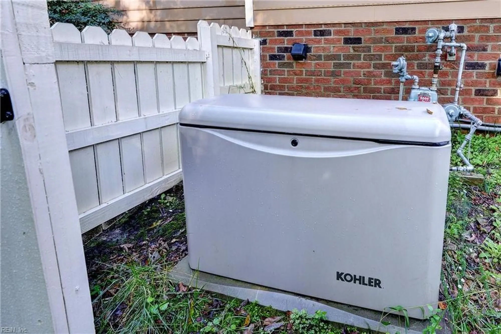 Property Slideshow image 38 of 47 | 108 aberdeen, Williamsburg, VA, 23188