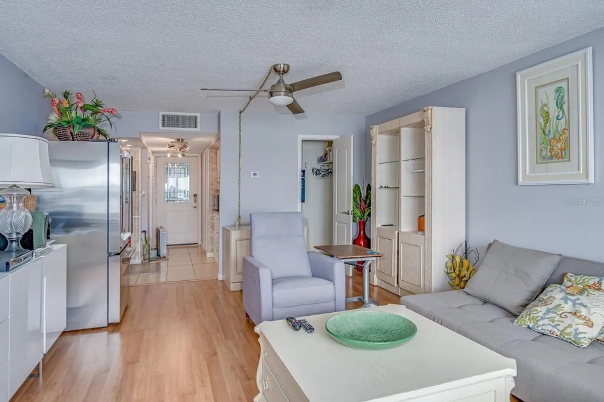 Property Slideshow image 6 of 23 | 4750 cove cir apt 706, Saint Petersburg, FL, 33708