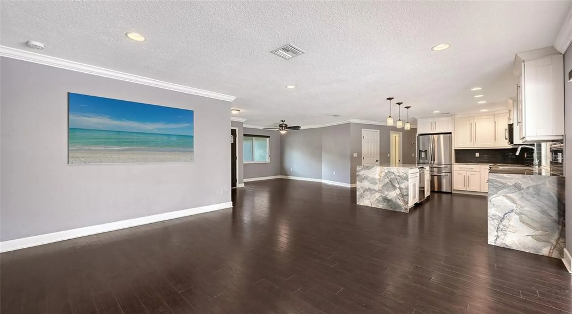 Property Slideshow image 15 of 64 | 8010 conservatory dr, Sarasota, FL, 34243