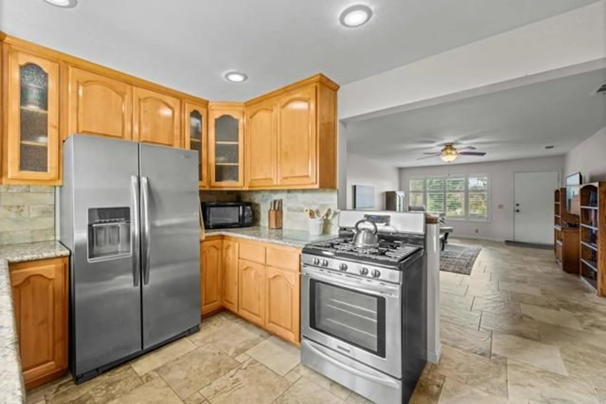 Property Slideshow image 6 of 19 | 4395 albatross way, Oceanside, CA, 92057