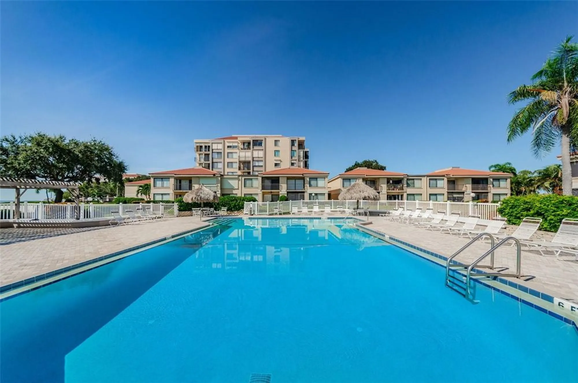 Property Slideshow image 46 of 62 | 6158 palma del mar blvd s apt 306, St Petersburg, FL, 33715