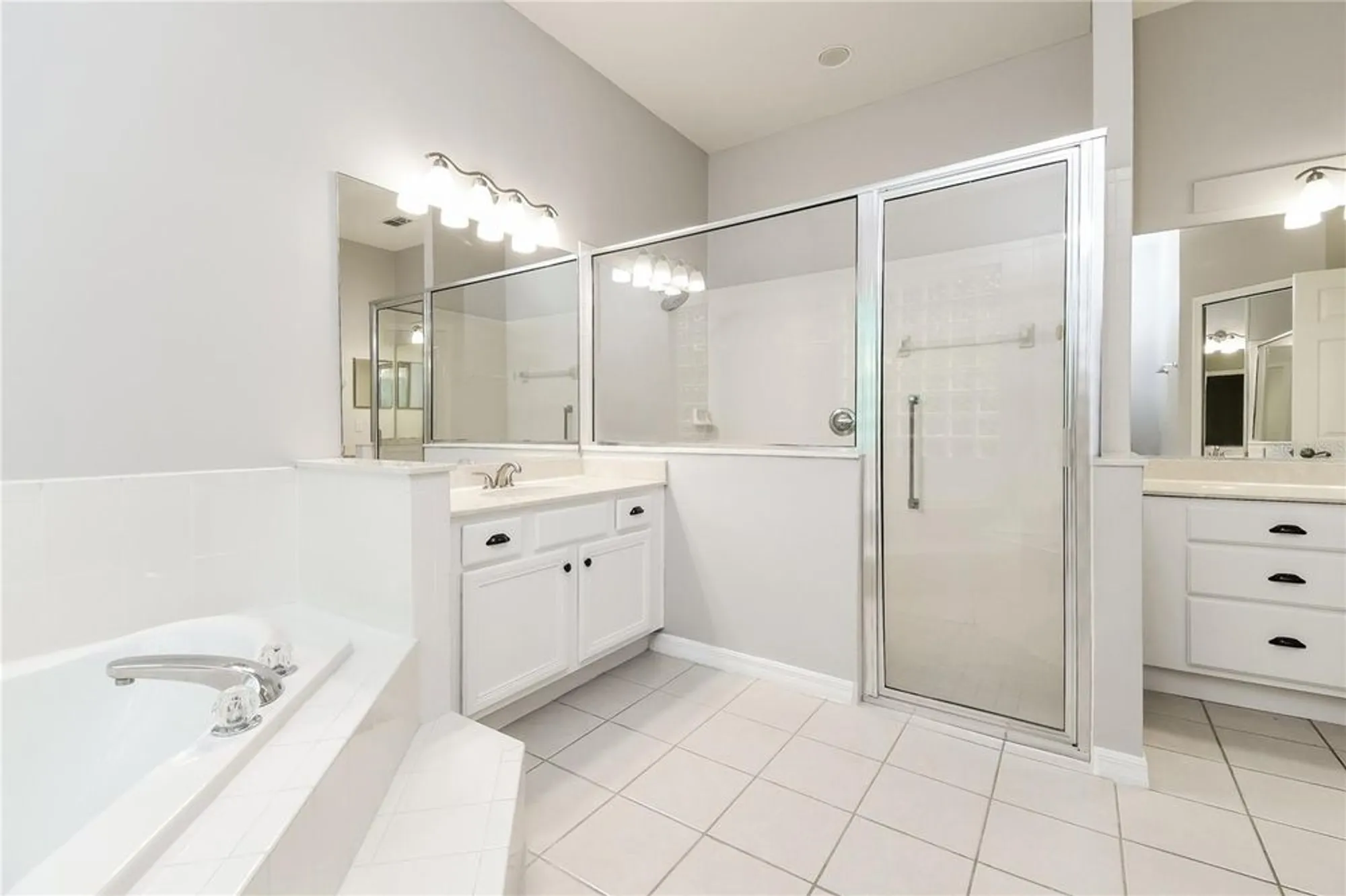 Property Slideshow image 10 of 16 | 25012 laurel valley rd, Leesburg, FL, 34748