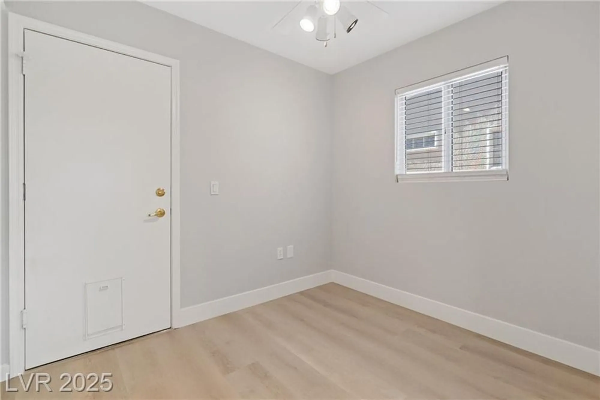 Property Slideshow image 11 of 32 | 9104 sundial dr, Las Vegas, NV, 89134