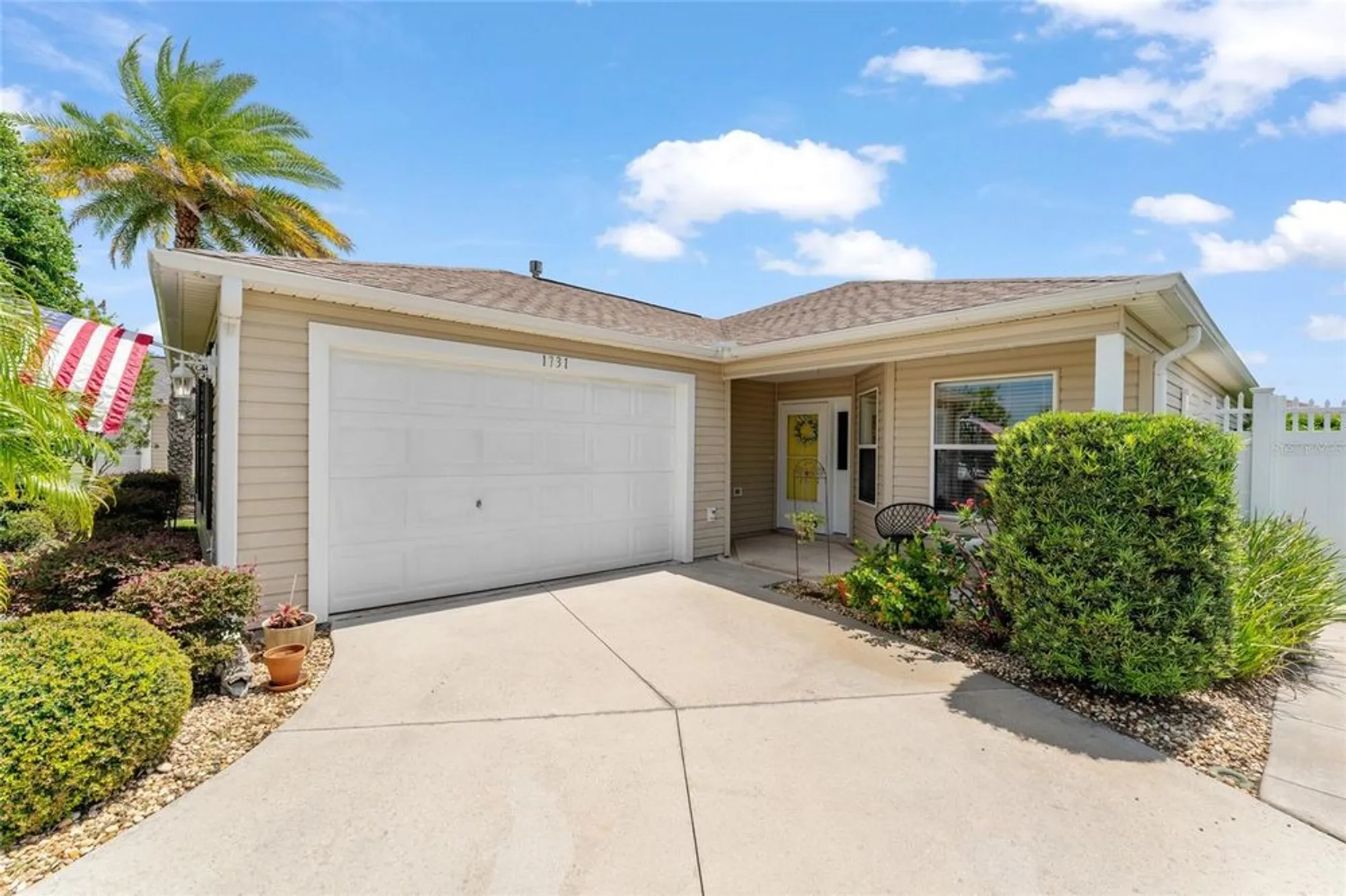 Property Slideshow image 1 of 45 | 1731 mount carmel ter, The Villages, FL, 32162