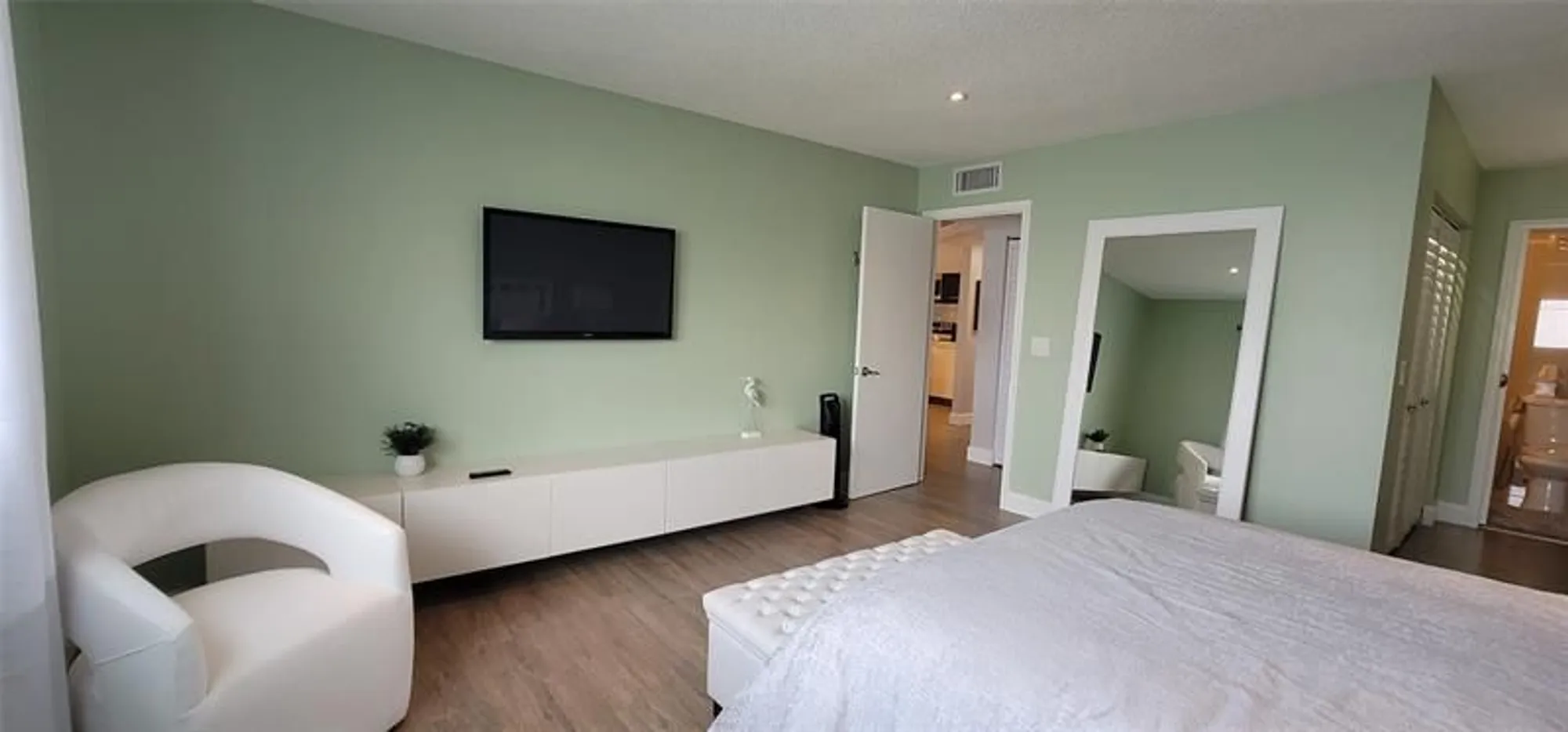 Property Slideshow image 30 of 43 | 4751 nw 21st st 112, Lauderhill, FL, 33313