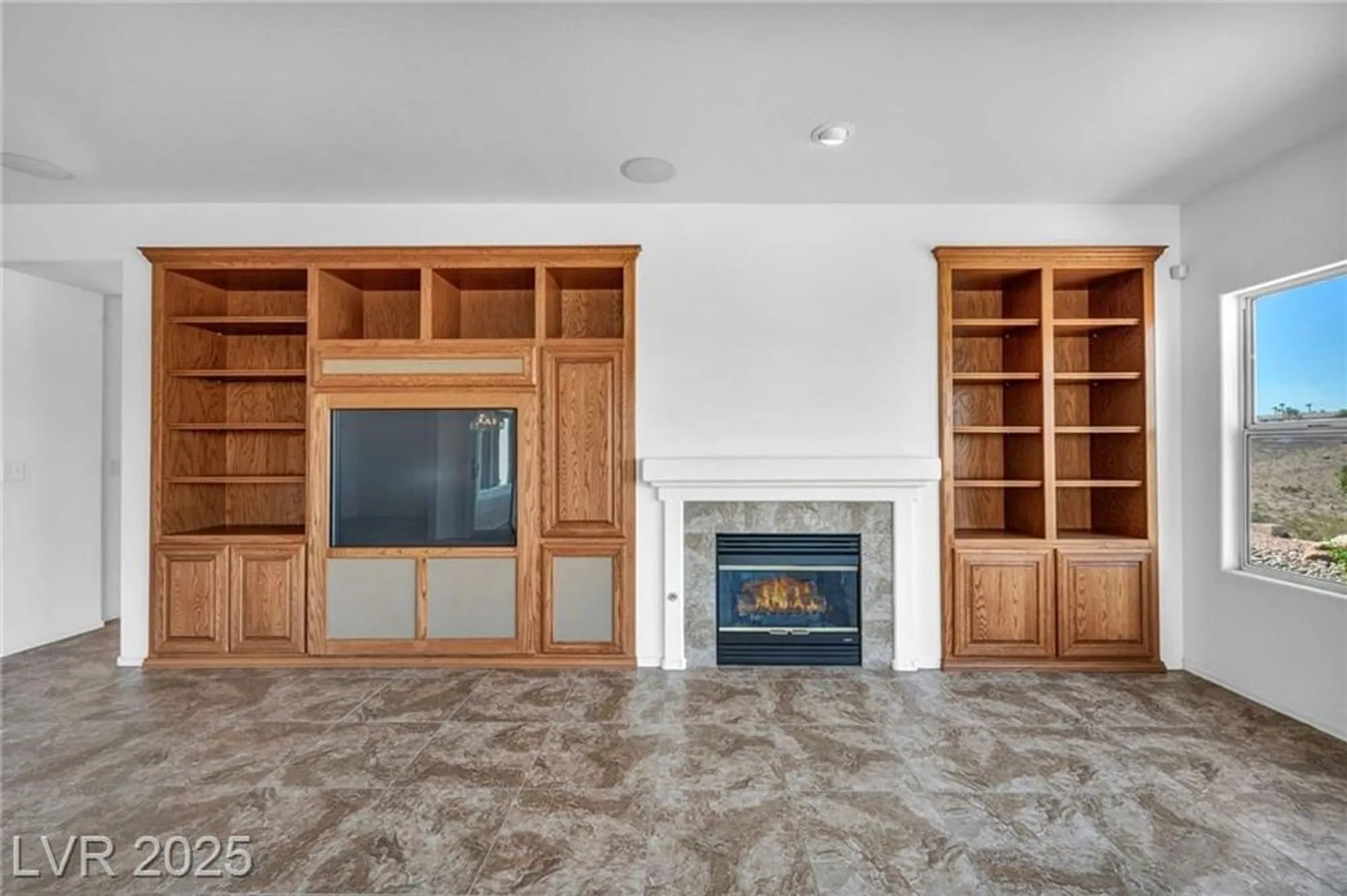 Property Slideshow image 16 of 71 | 2567 evening sky dr, Henderson, NV, 89052