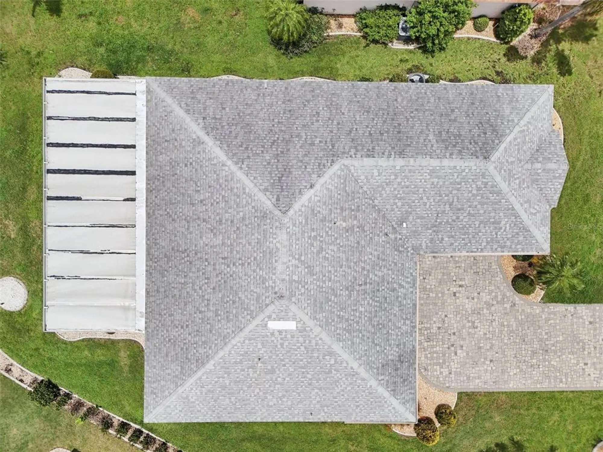 Property Slideshow image 42 of 46 | 2306 emerald lake dr, Sun City Center, FL, 33573