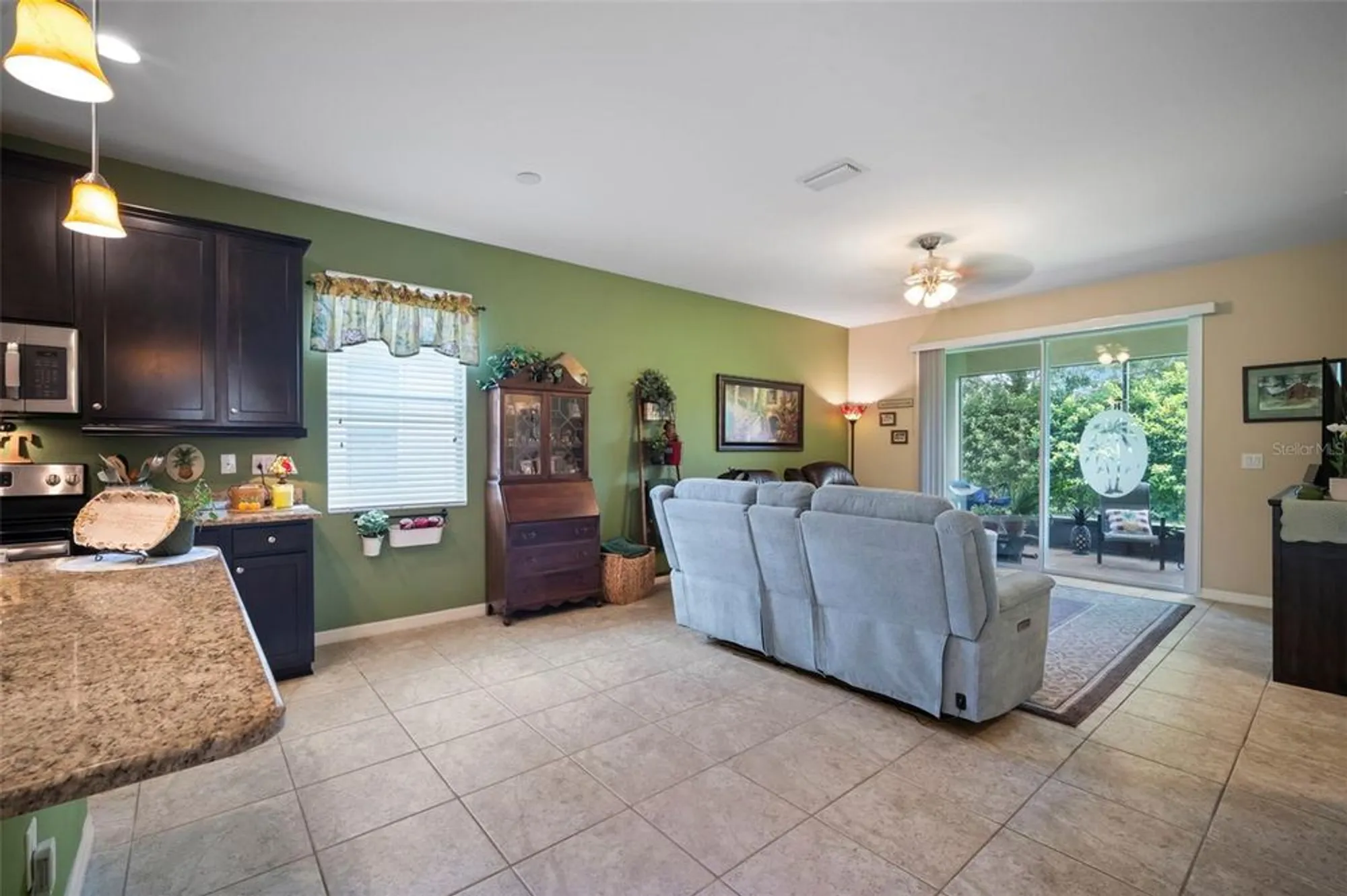 Property Slideshow image 10 of 26 | 29405 cochiti lake dr, San Antonio, FL, 33576