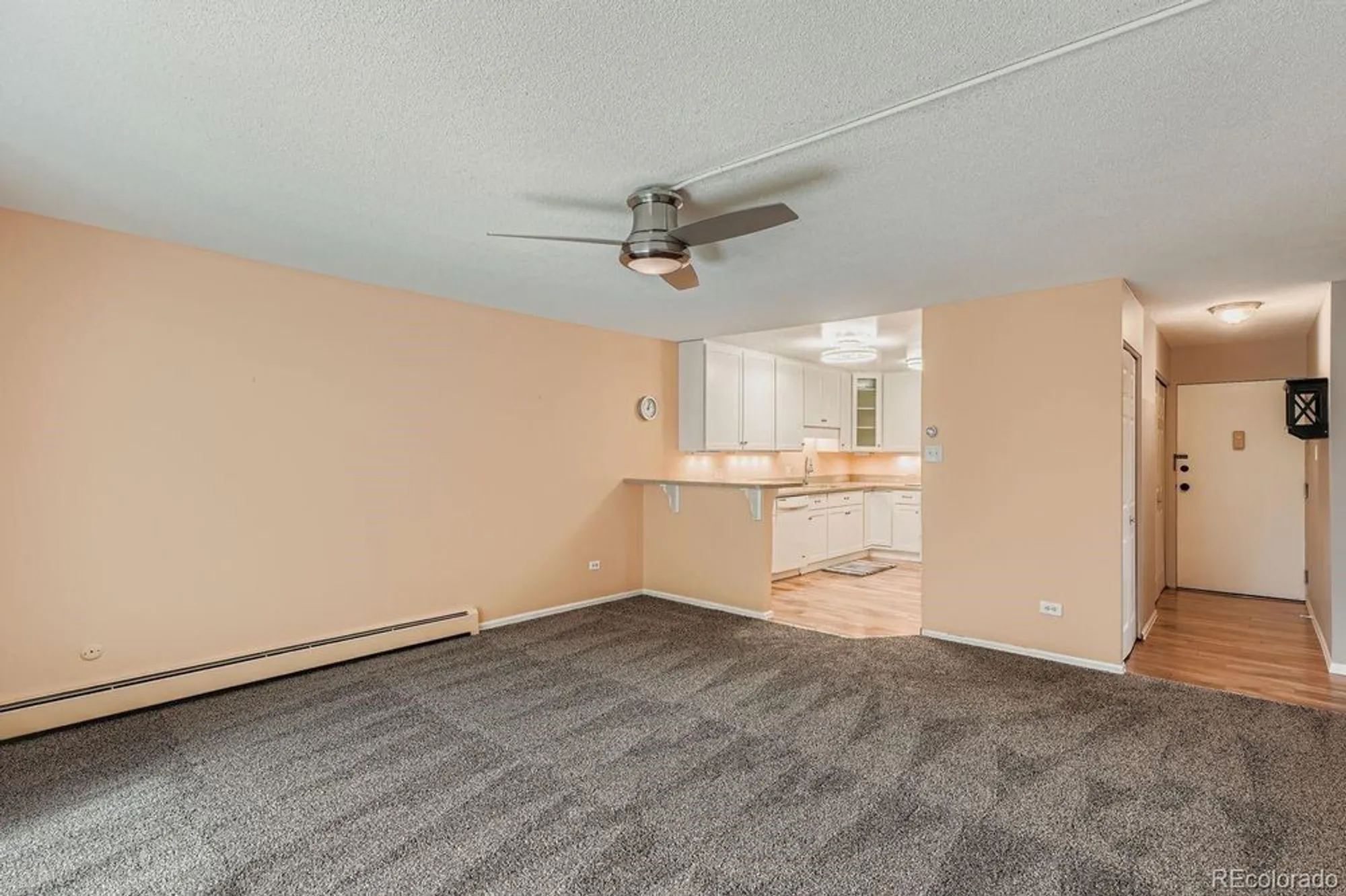 Property Slideshow image 7 of 38 | 645 s alton way 12a, Denver, CO, 80247