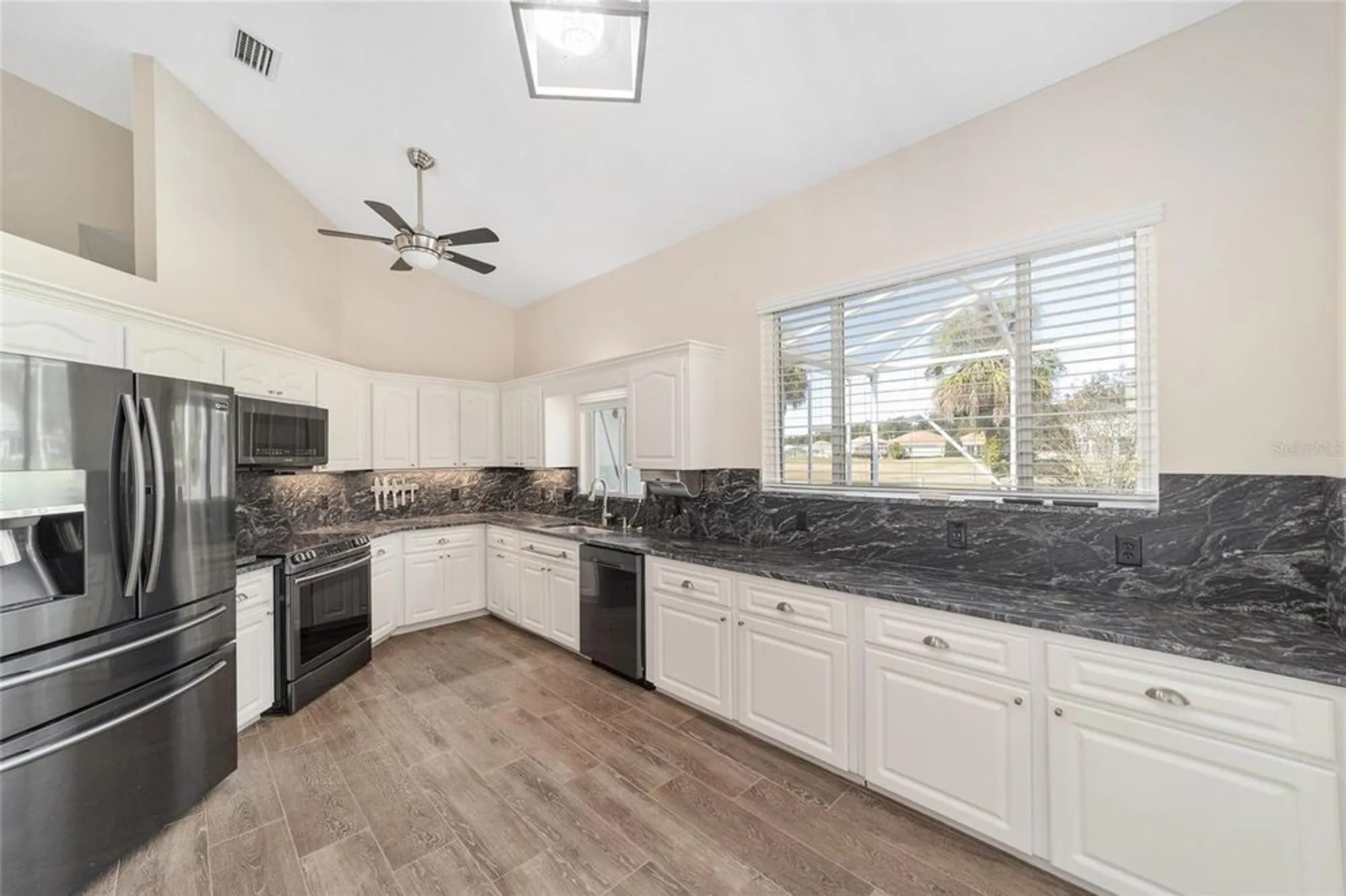 Property Slideshow image 17 of 59 | 5565 nw 26th ln, Ocala, FL, 34482