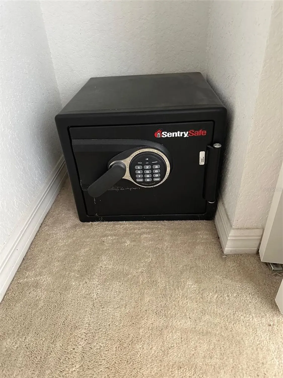 Property Slideshow image 22 of 33 | 24308 westgate blvd, Punta Gorda, FL, 33980