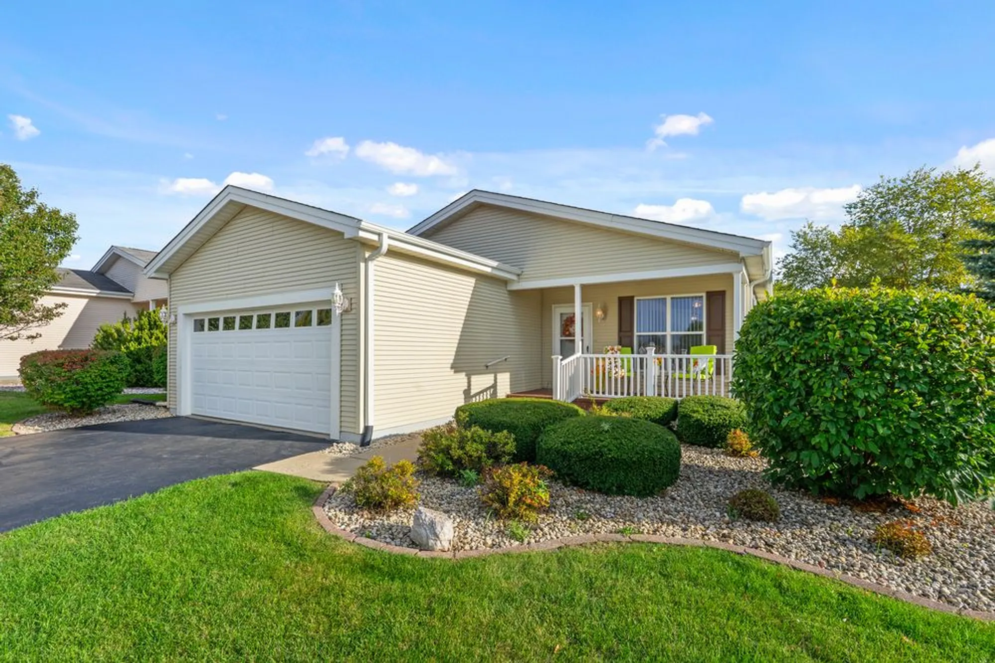 Property Slideshow image 1 of 4 | 3310 stakes ln, Grayslake, IL, 60030