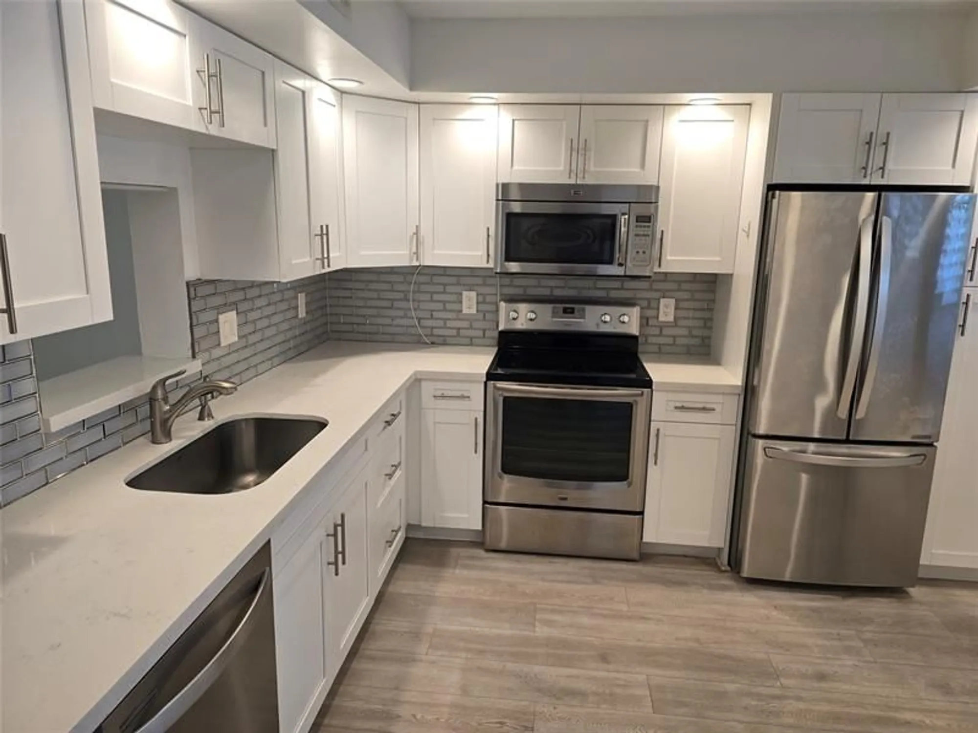 Property Slideshow image 2 of 36 | 2103 lucaya bnd c1, Coconut Creek, FL, 33066