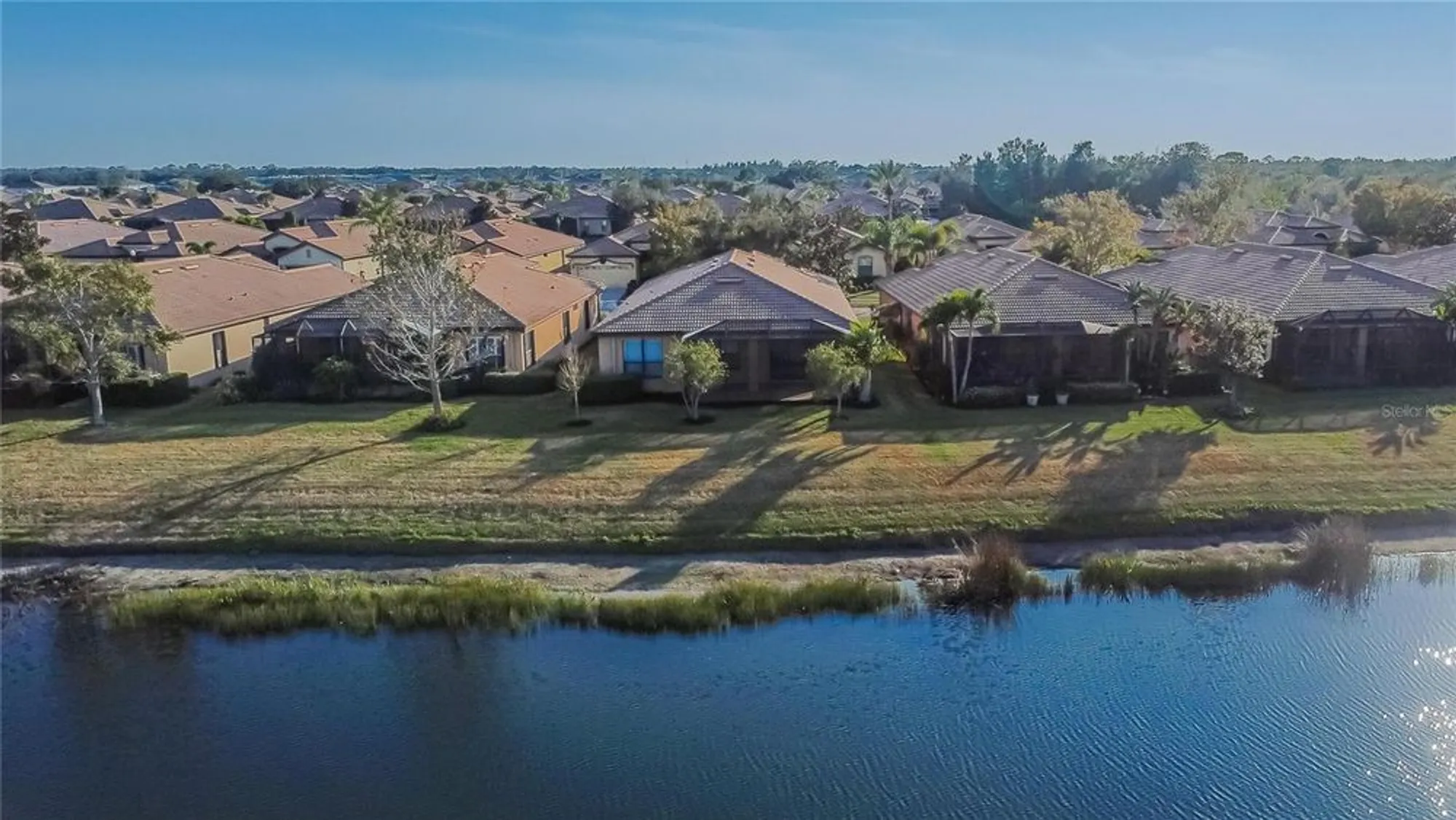 Property Slideshow image 57 of 76 | 331 cedar falls dr, Apollo Beach, FL, 33572