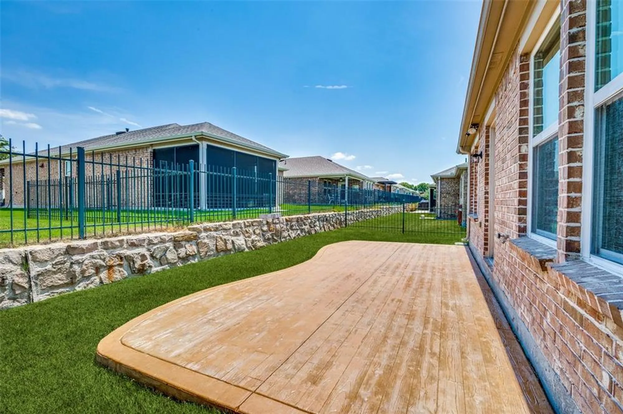 Property Slideshow image 34 of 40 | 6726 hickory creek dr, Frisco, TX, 75036