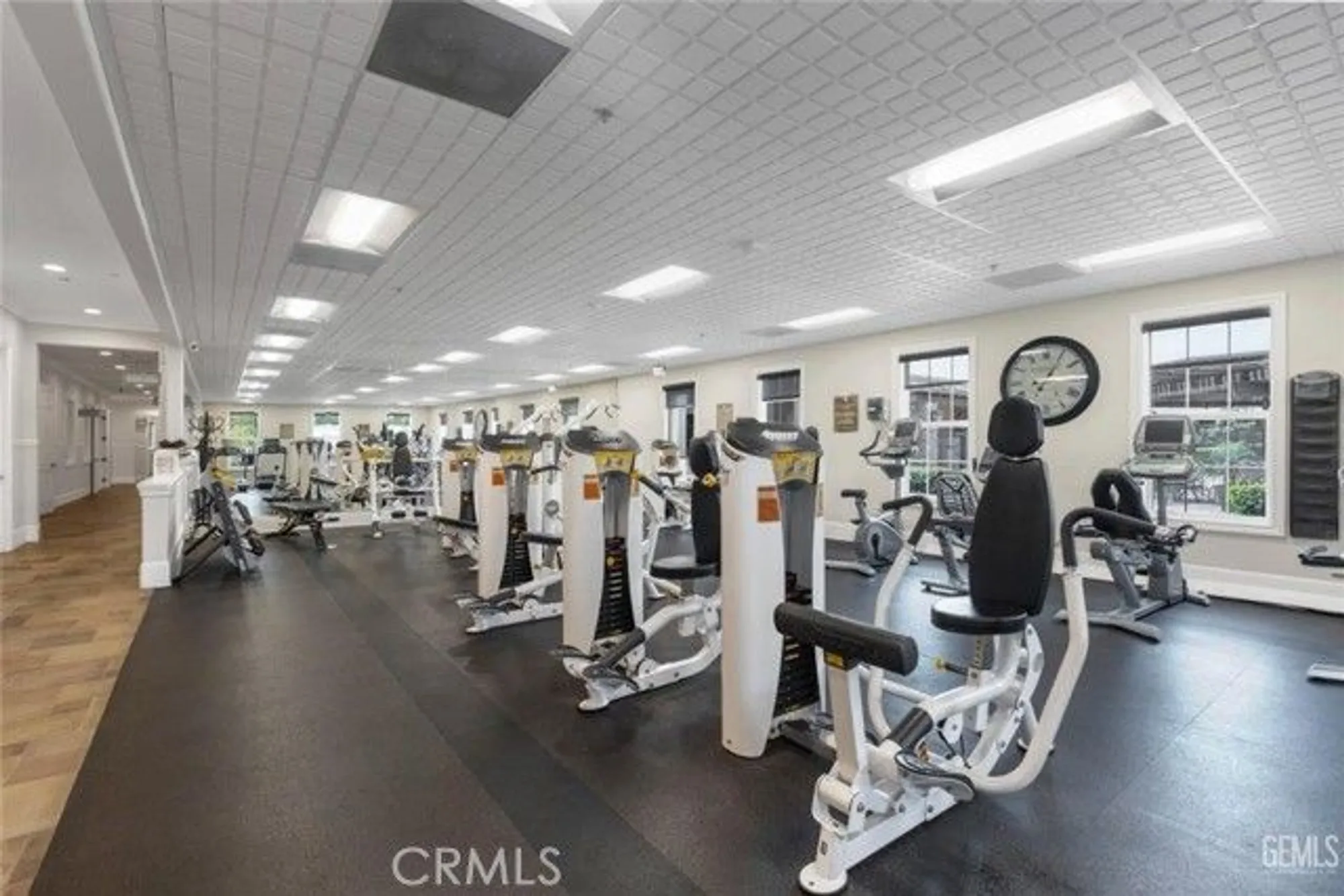 Property Slideshow image 8 of 27 | 9903 francois ln, Bakersfield, CA, 93306