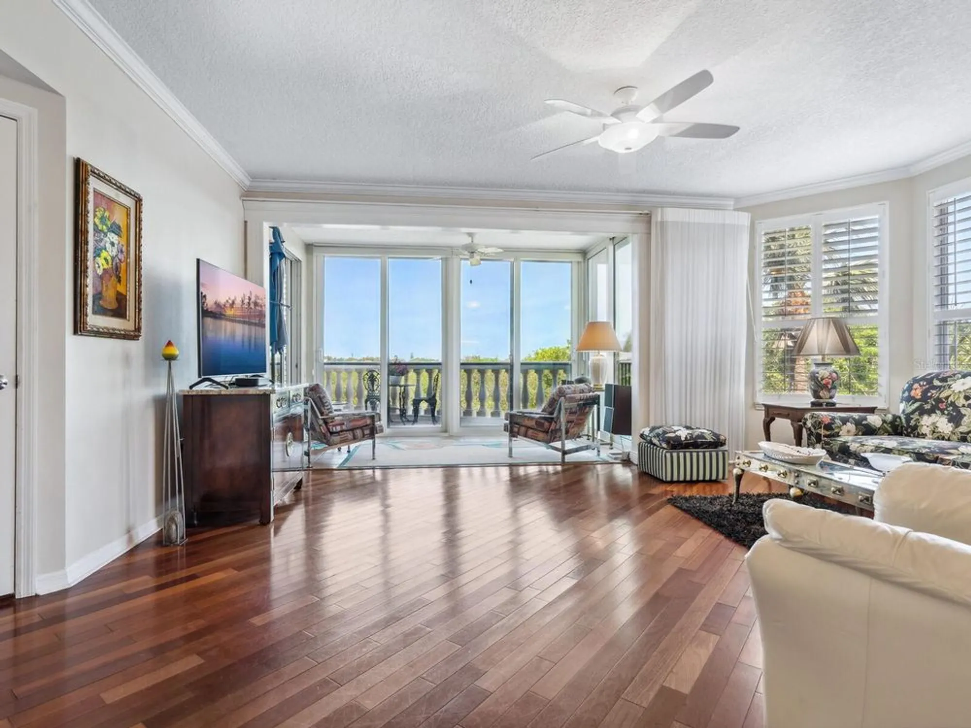 Property Slideshow image 9 of 59 | 5420 eagles point cir 106, Sarasota, FL, 34231