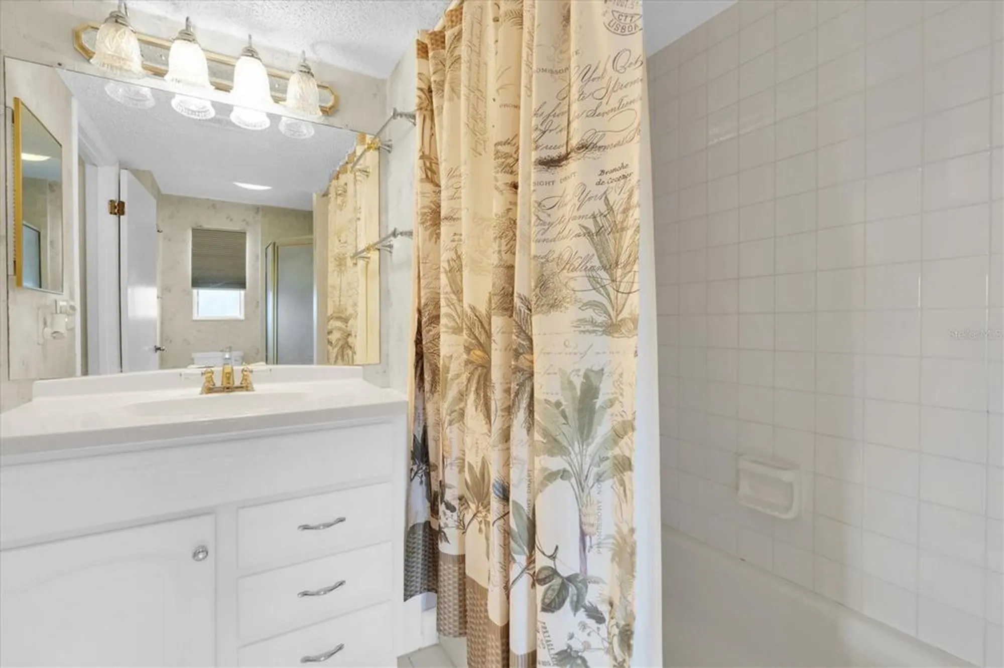Property Slideshow image 22 of 48 | 8198 terrace garden dr n unit 511, Saint Petersburg, FL, 33709