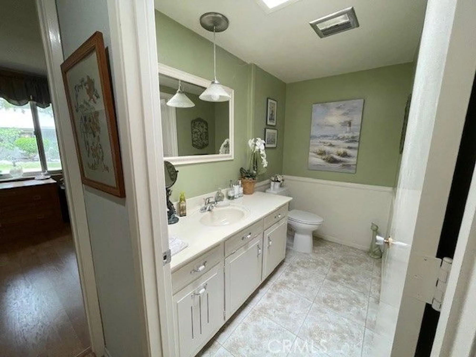Property Slideshow image 15 of 19 | 13360 del monte dr apt 2b, Seal Beach, CA, 90740