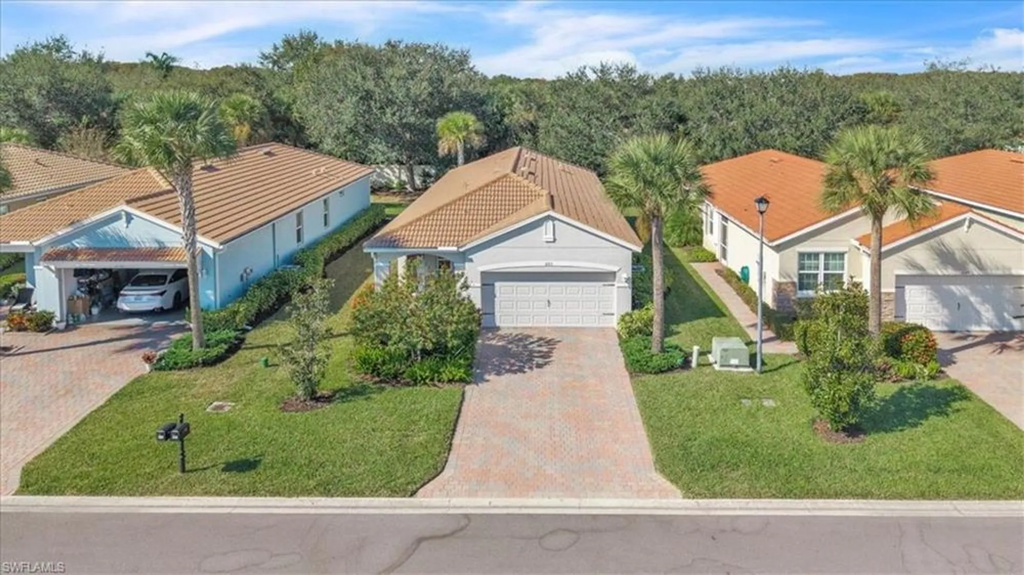 Property Slideshow image 35 of 49 | 2155 summersweet dr, Alva, FL, 33920