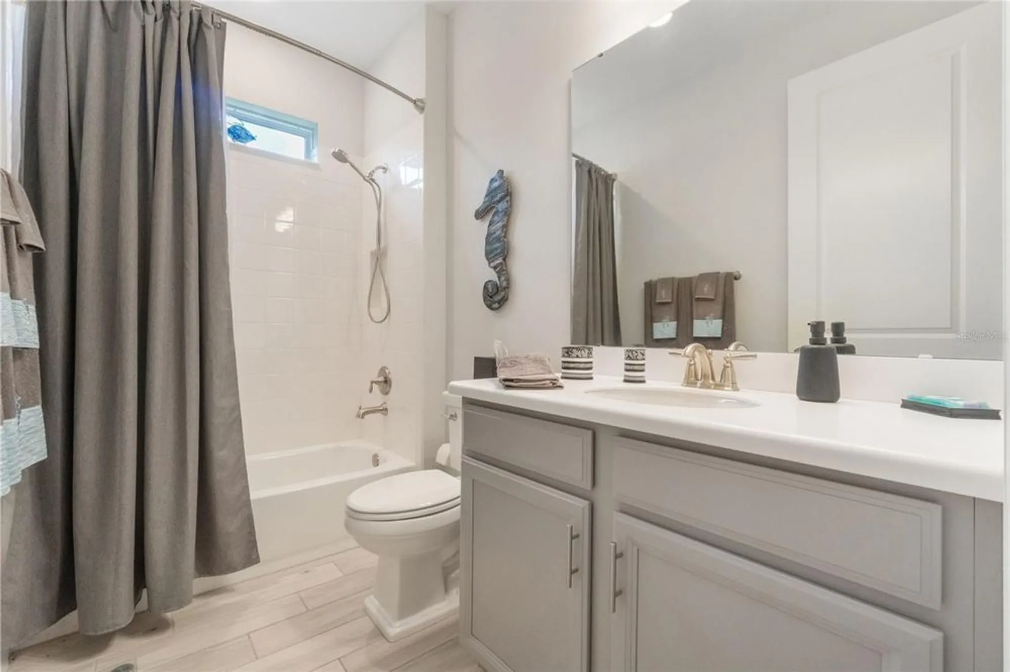 Property Slideshow image 23 of 46 | 1062 umbria dr, Kissimmee, FL, 34759