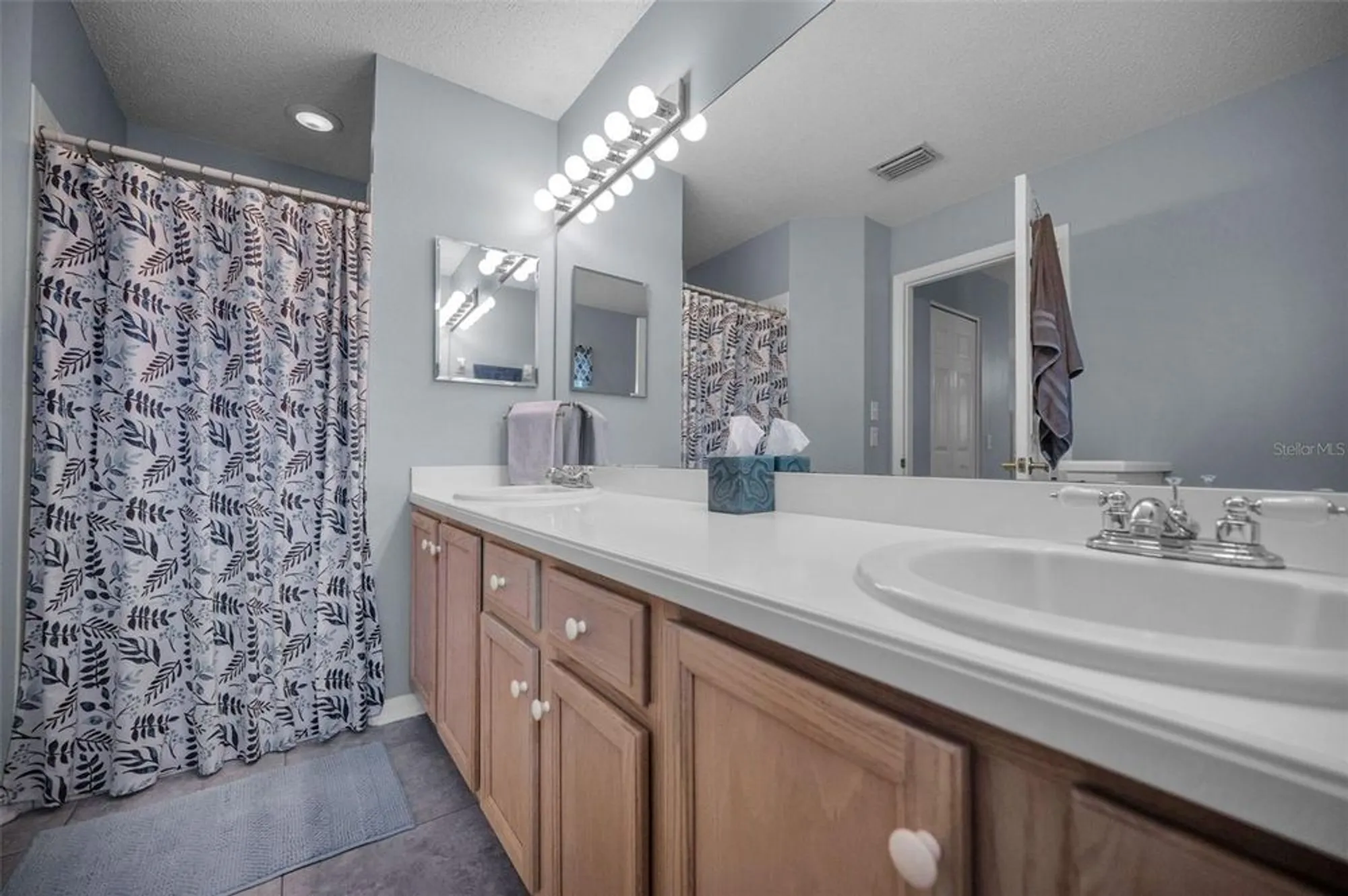 Property Slideshow image 30 of 100 | 1311 eveningside ct, Trinity, FL, 34655