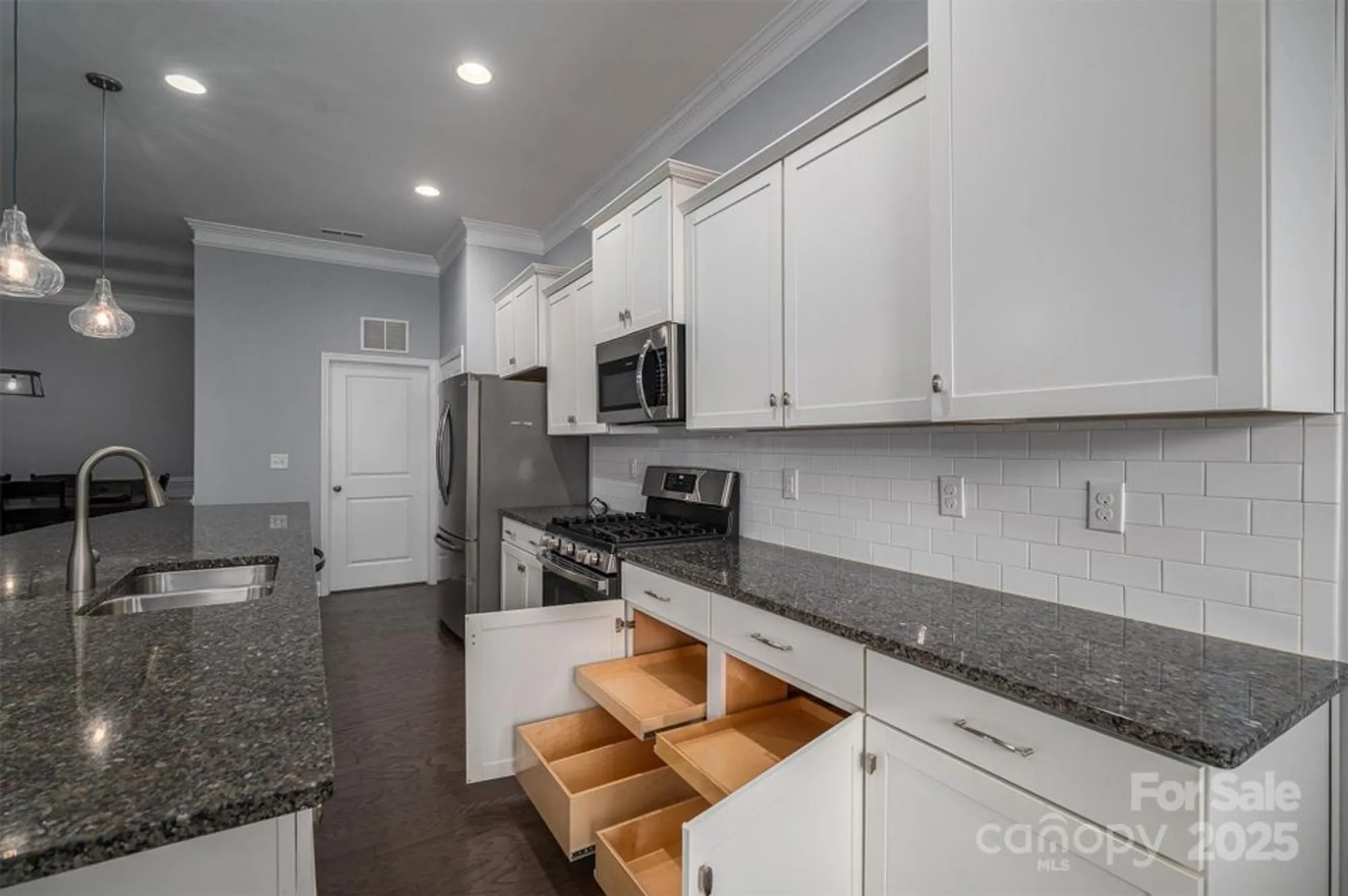 Property Slideshow image 34 of 40 | 131 e northstone rd, Mooresville, NC, 28115