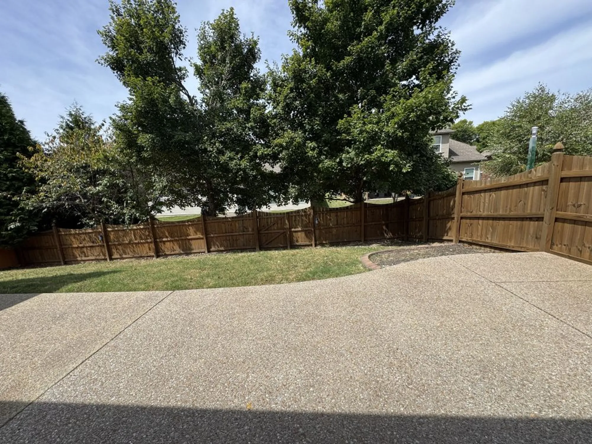 Property Slideshow image 36 of 39 | 609 saddlestone dr, Lebanon, TN, 37090