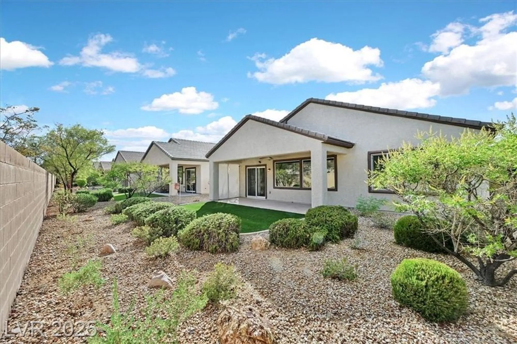 Property Slideshow image 24 of 32 | 2251 bildad dr, Henderson, NV, 89044