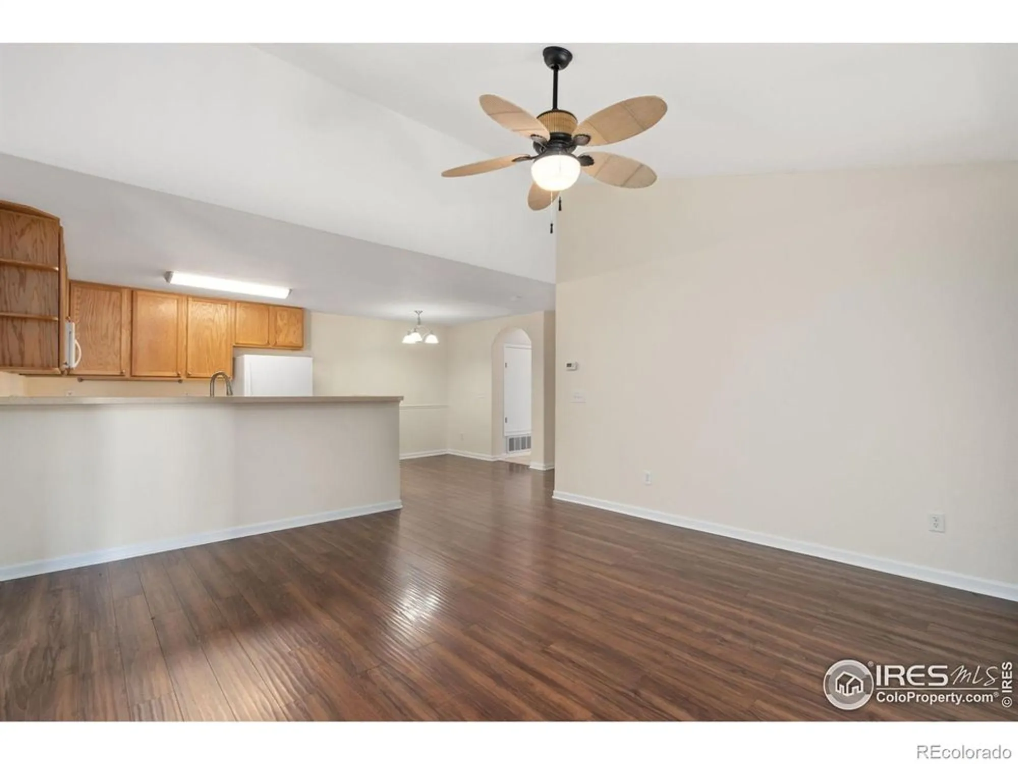 Property Slideshow image 6 of 19 | 4725 hahns peak dr unit 204, Loveland, CO, 80538