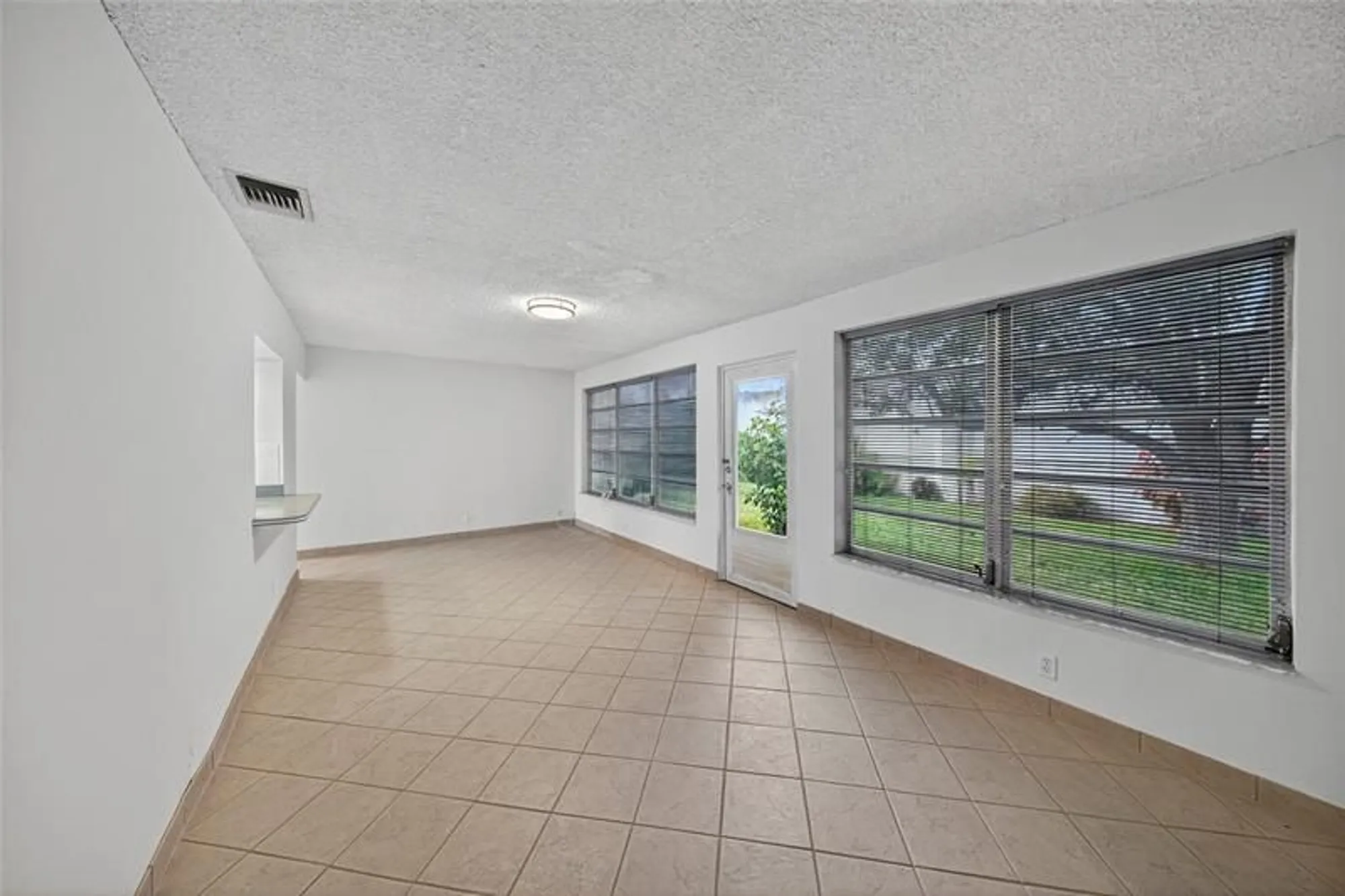Property Slideshow image 37 of 67 | 2711 nw 4th ave, Pompano Beach, FL, 33064